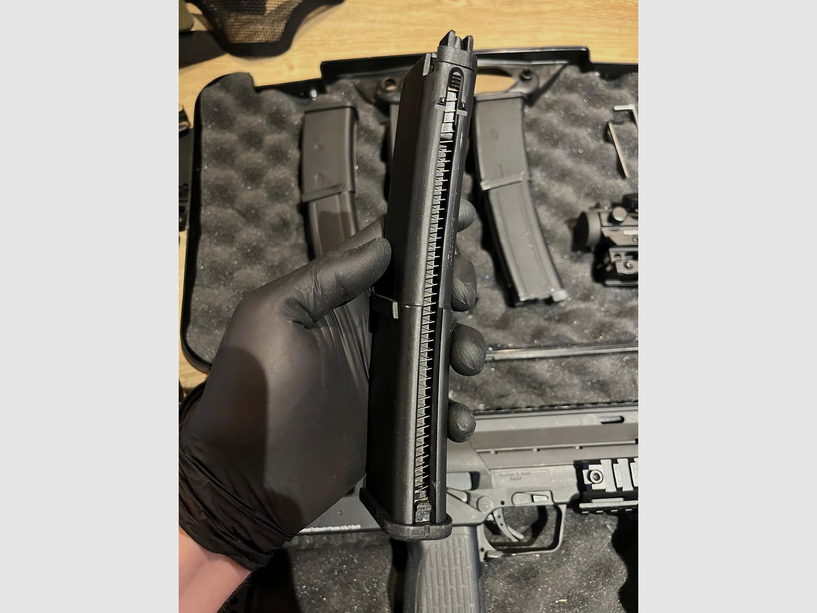 VFC MP7A1 GBBR con vari accessori