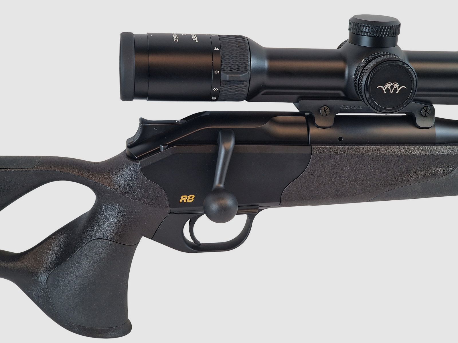 Blaser R8 Ultimate Kal. 30-06 LL. 52cm mit M15x1 und Blaser B2 2,5-15x56 IC S sofort verfügbar 