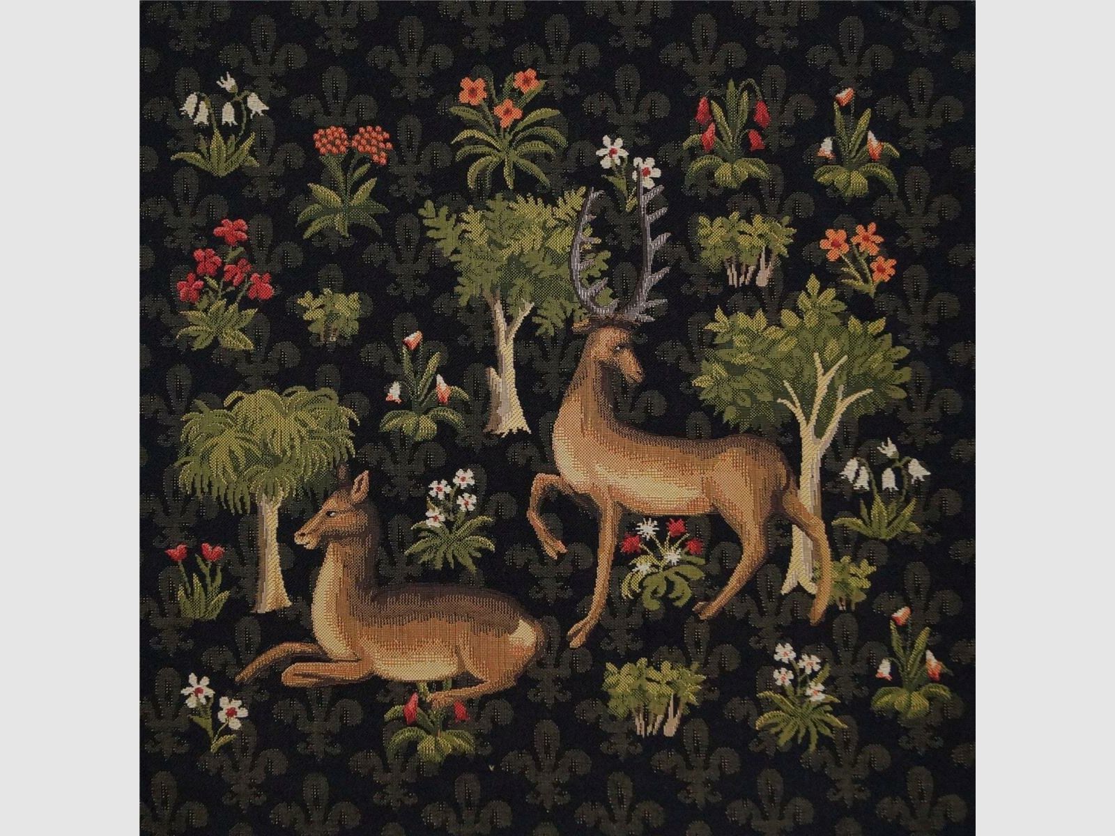 Lovergreen Little Bargain Motif Cushion Deer Approaching the Doe
