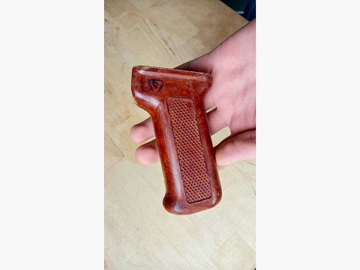 PKM / RPK Griff aus AG4 Glasfaser Bakelit, vermutlich russisch oder bulgarisch / auch geeignet für AK und Klone.