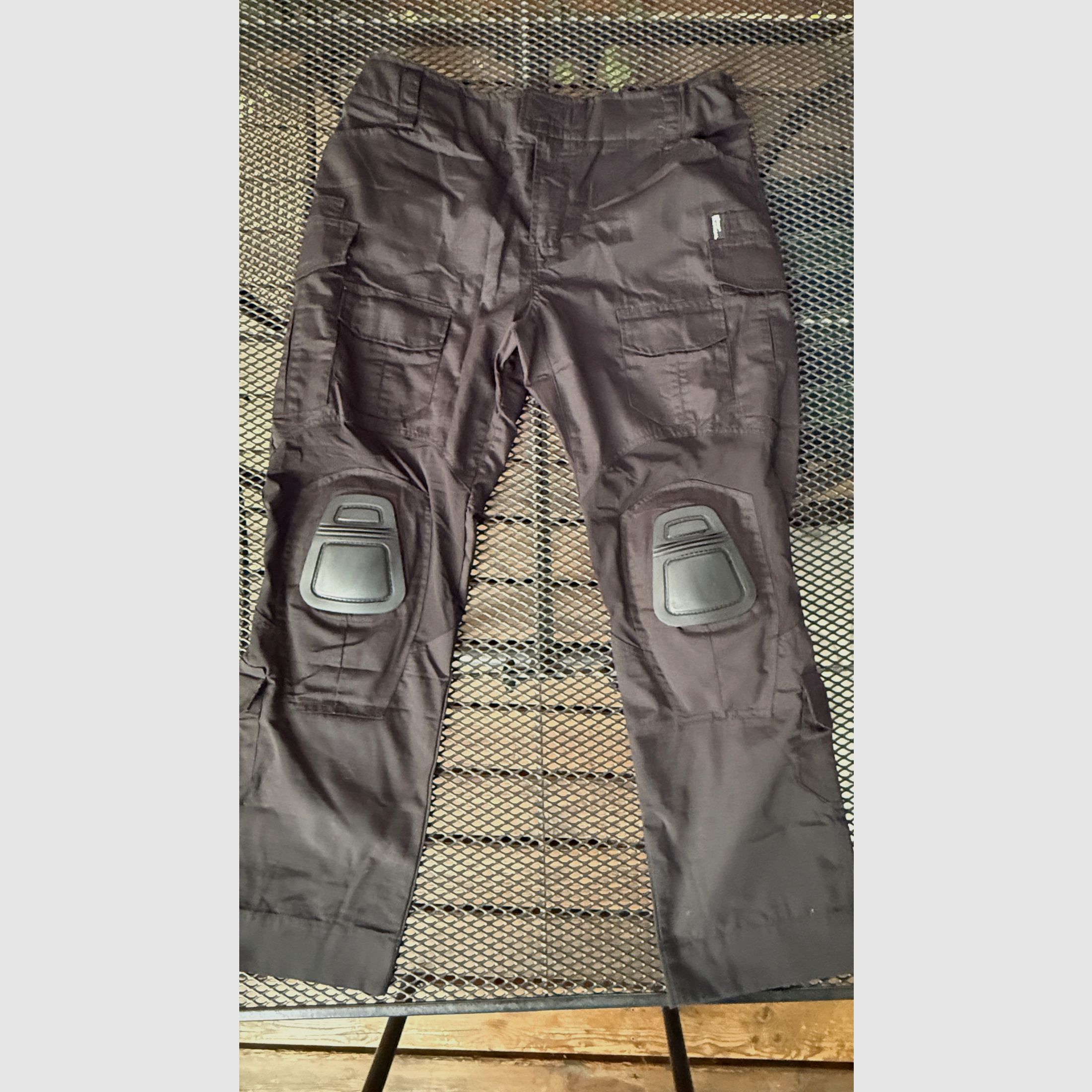 Schwarze Outdoorhose - Schießhose Größe XXL - Taktische Hose mit Kneepads Gen II Spec-Ops , Bild 2 von 3