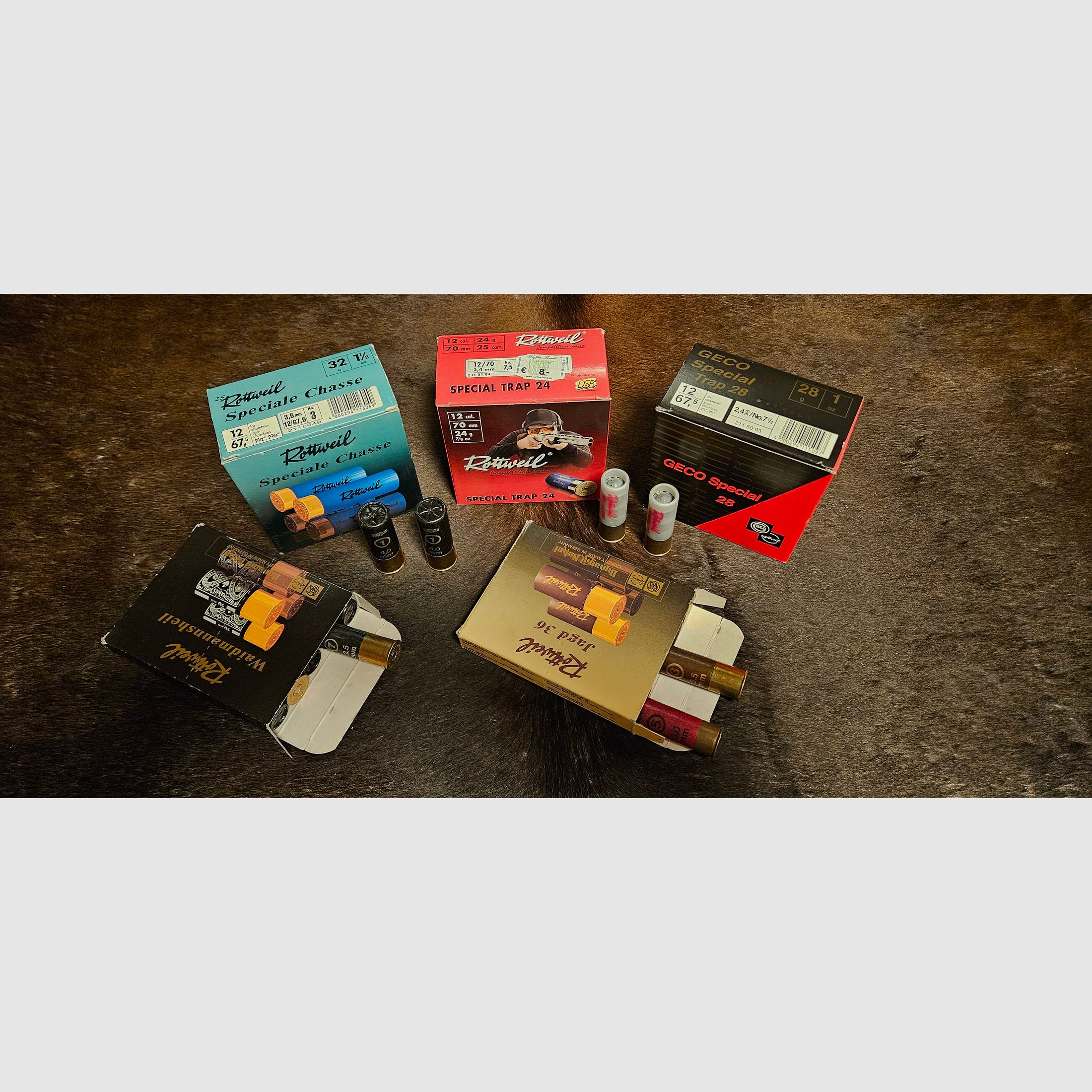 Gemischtes Paket diverser Schrotpatronen und FLG
