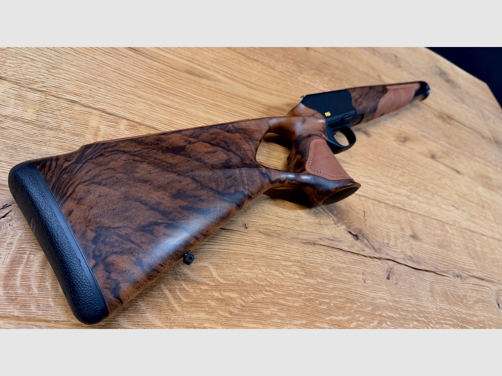 Blaser R8 Success Stocking / Wood Grade 7 / Chesterfield Leather / BREATHTAKINGLY BEAUTIFUL