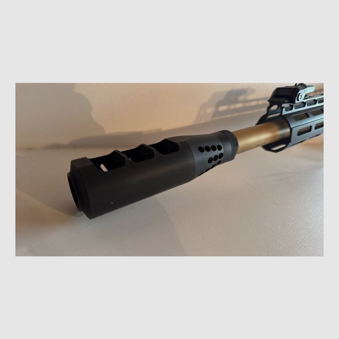 Huglu HUGLU SF GEWEER XR-8 PRO incl. Sight Mark Red Dot 12/76