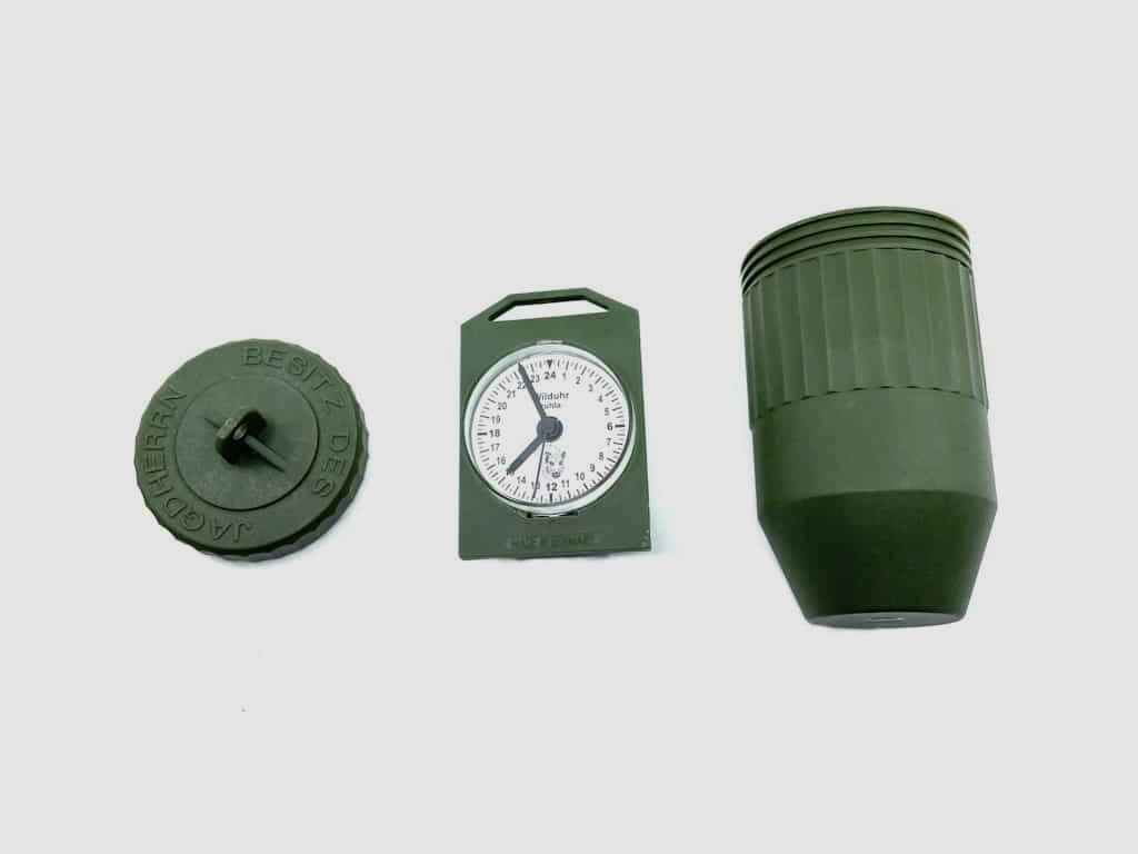 Wilduhr mit Batterie, Bild 1 von 3