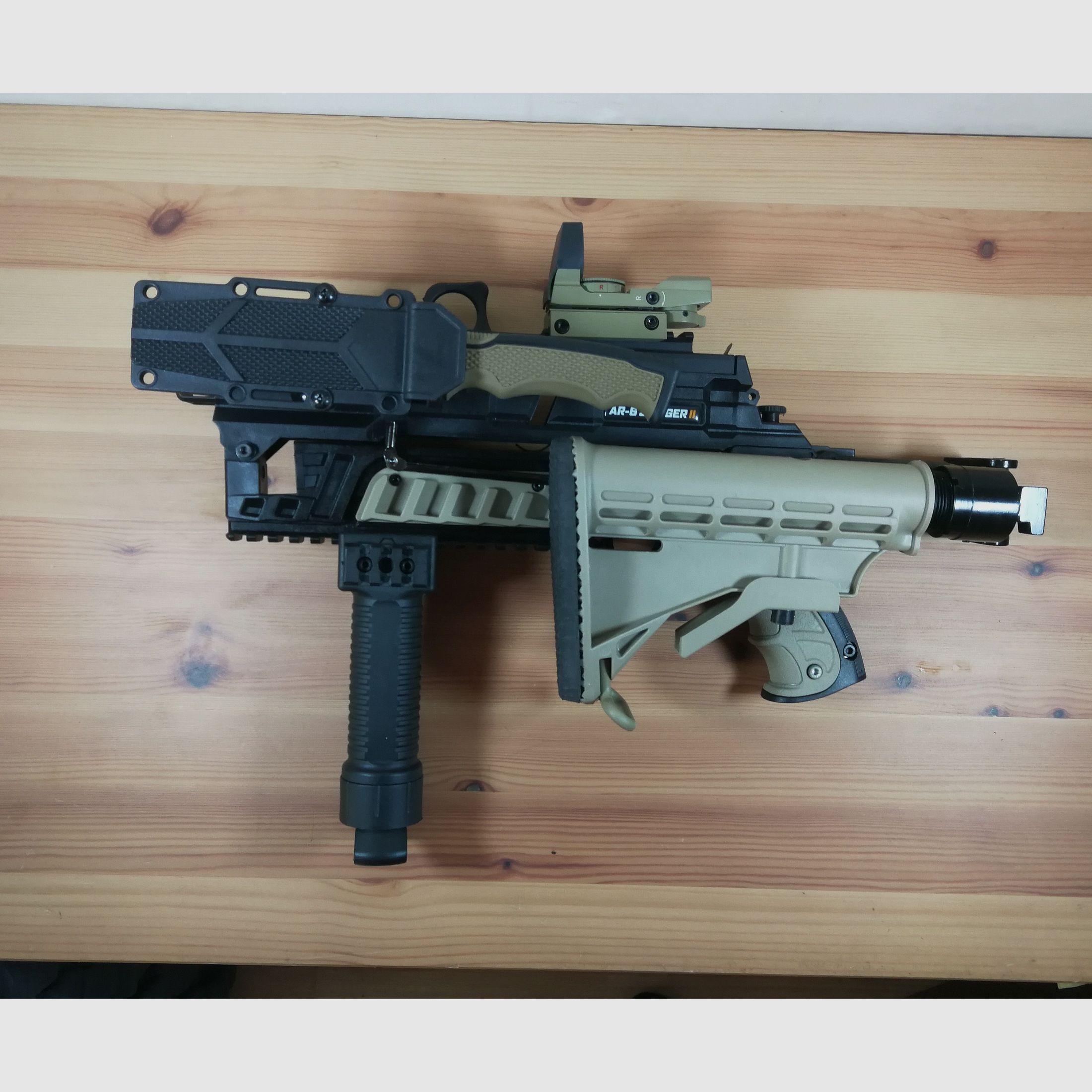 STEAMBOW AR-6 STINGER 2 MIT VIEL ZUBEHÖR, RED DOT,  SAND COLOR KIT, ZWEIBEIN, KLAPPSCHAFT.