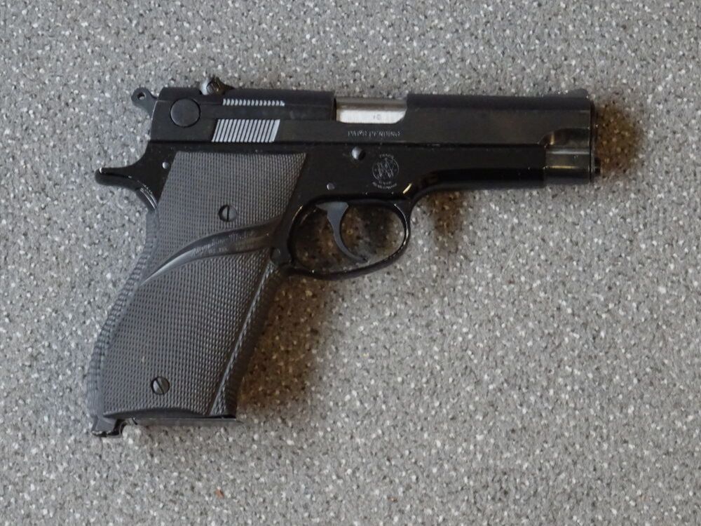 S&W SMITH & WESSON	 MODEL 39