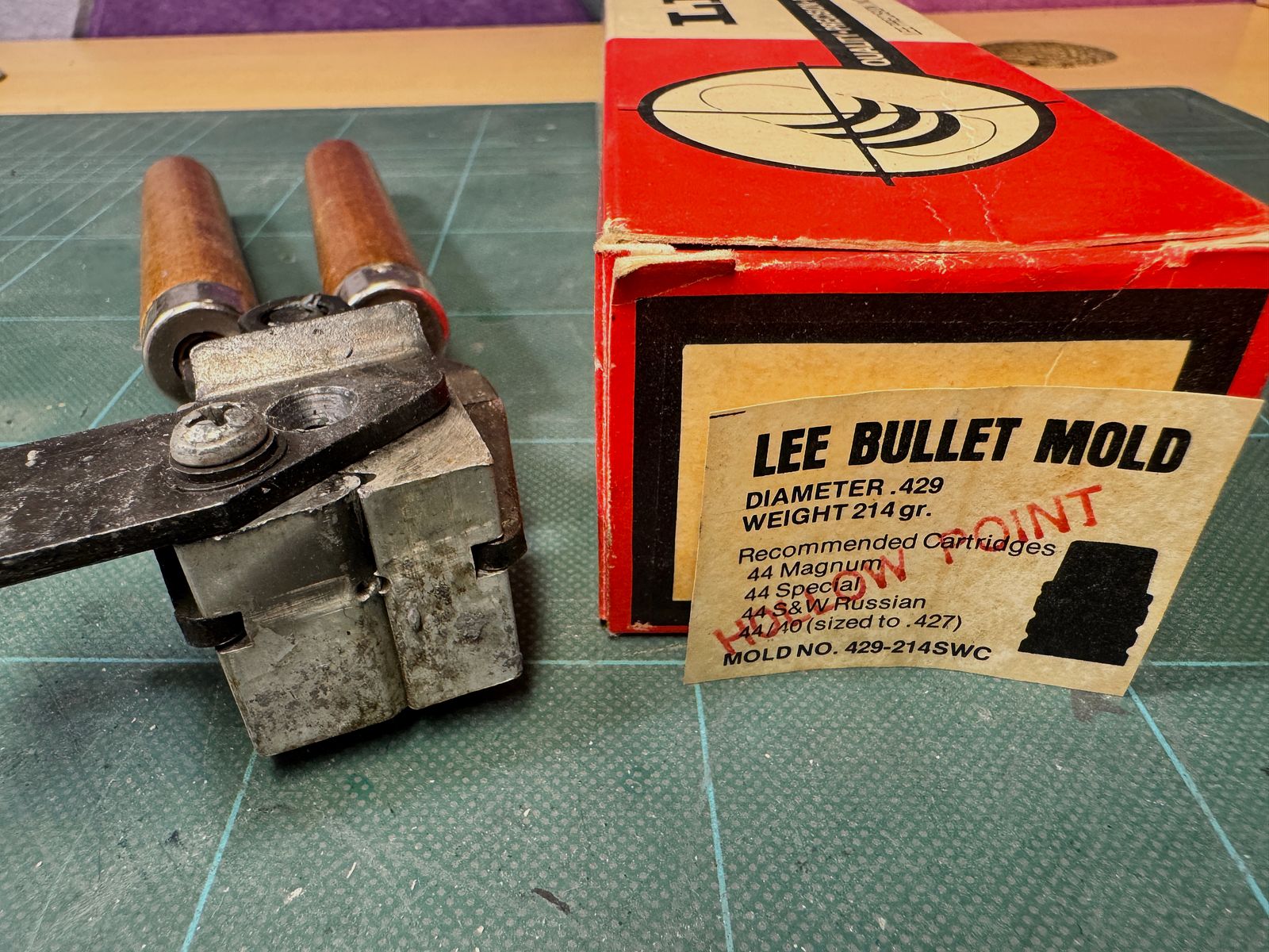 Giesskokille Lee Bullet Mold 429-214 SWC 214gr, Hollow Point für 44 Magnum - 44 Special 