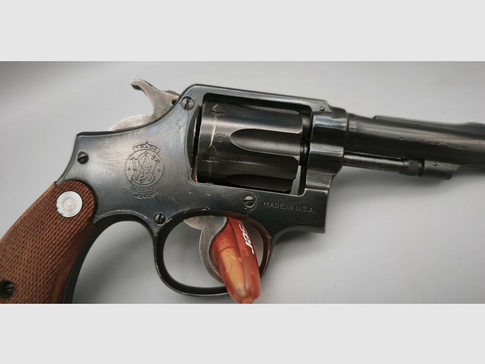 Smith & Wesson S&W Victory Revolver .38Special umgebaut bei Parker Hale .38Special
