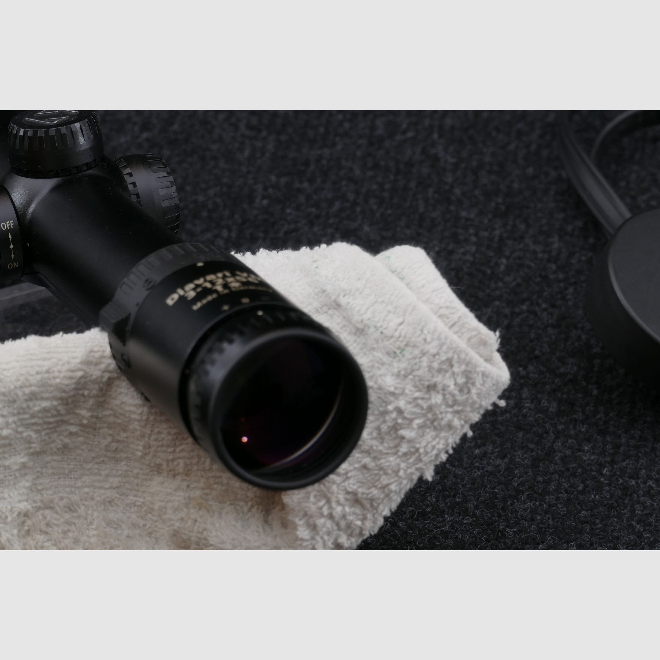 ZEISS Diavari VM 3–12x56 T* – illuminated reticle 44 / night reticle – ZEISS internal rail