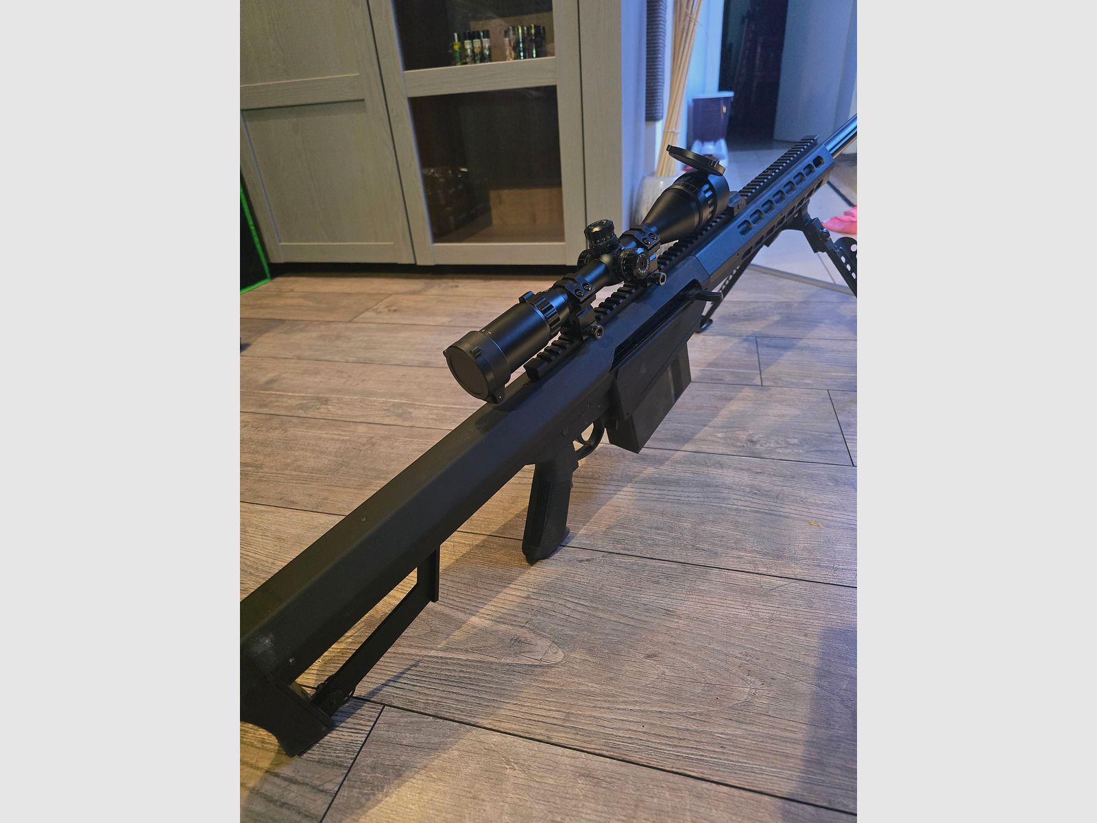 M82 Scharfschützengewähr mit Zielfernrohr, WIE NEU: Airsoft co2
