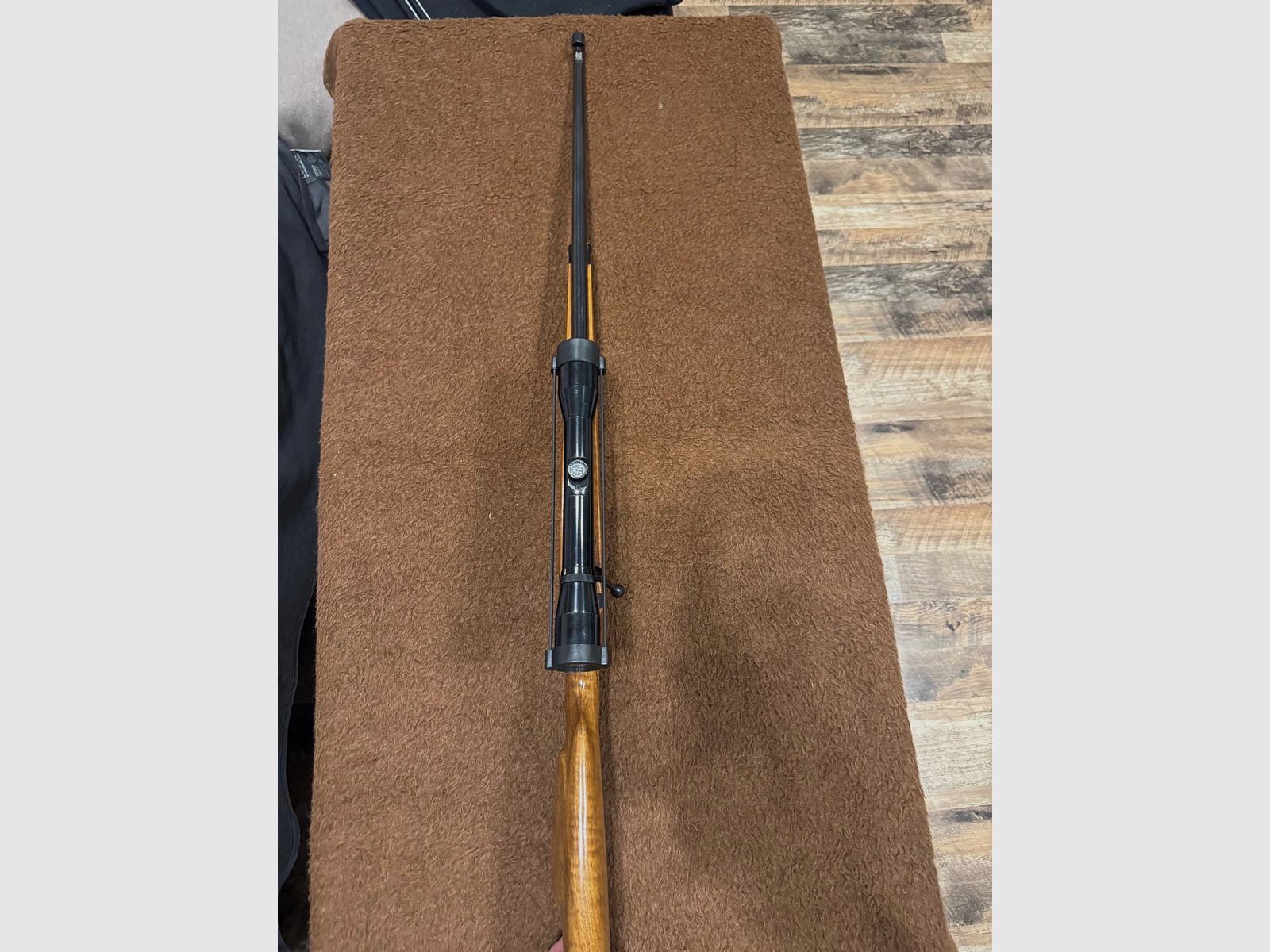 Krico .22lr Répétiteur avec lunette - bien entretenu