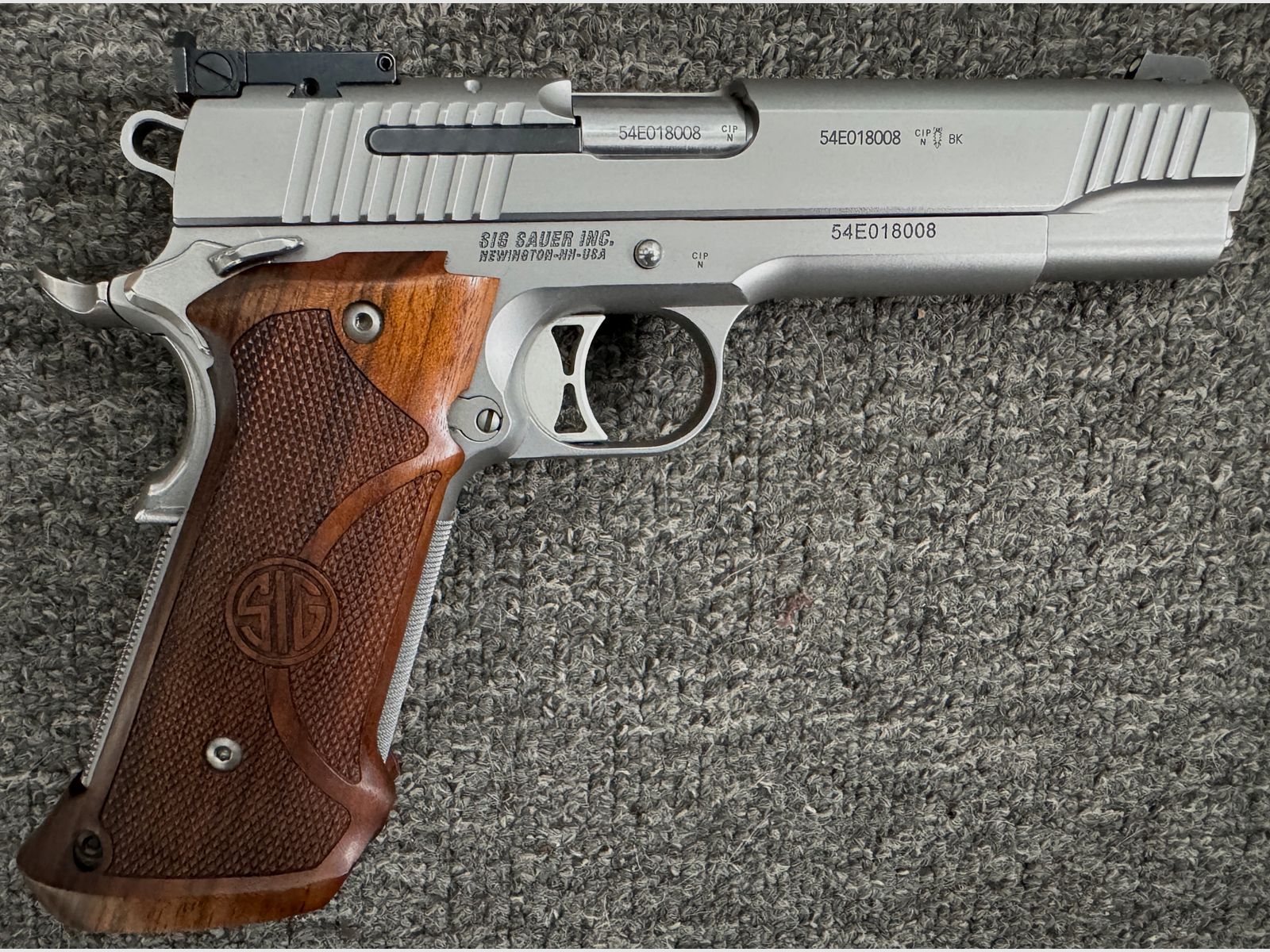 SigSauer 1911 Match Elite - 9mm Luger, image 2 of 11