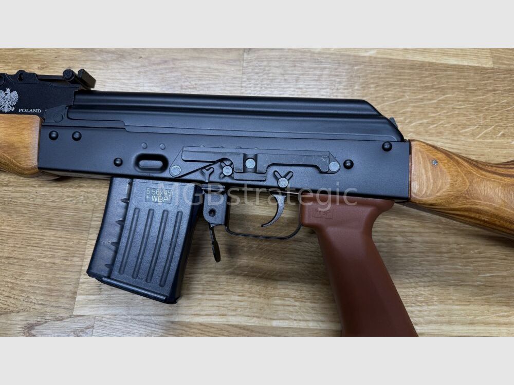 WBP Jack - karabinek samopowtarzalny .223Rem - system AKM AK47 AK74 z drewnianą kolbą - z tłumikiem ognia - wyprodukowano w Polsce