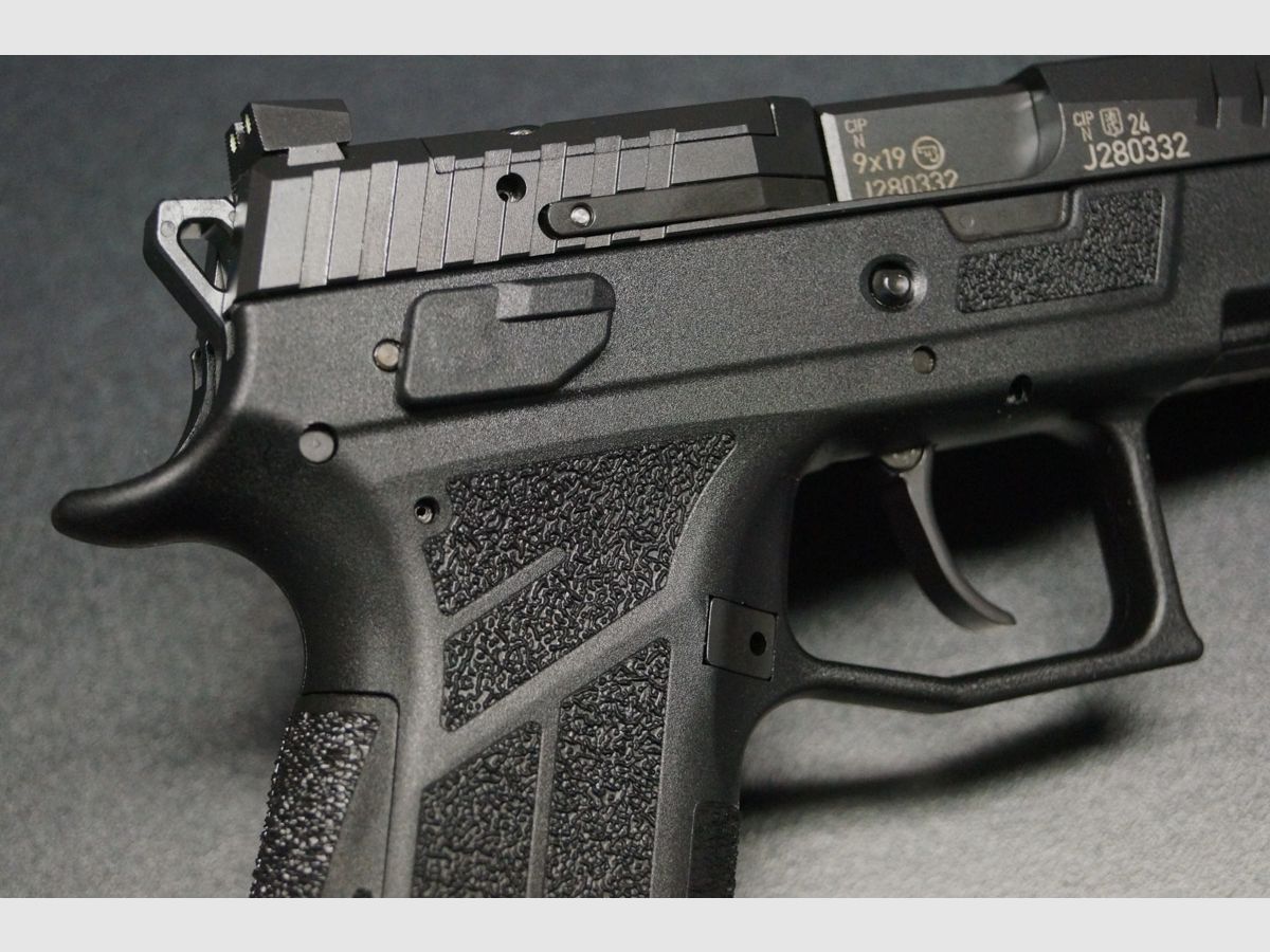 CZ P-09 Nocturne, afbeelding 3 van 6