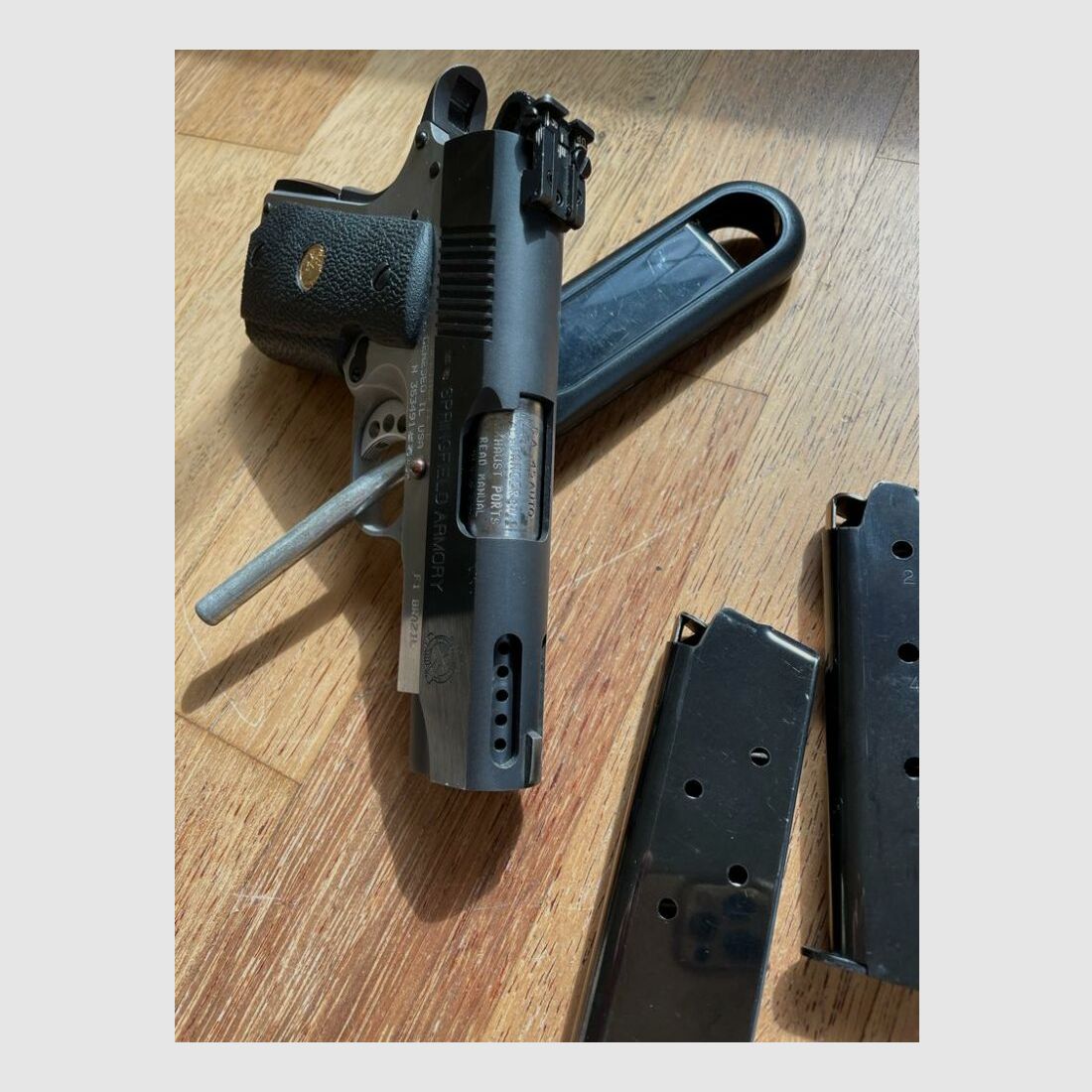 Springfield V10 Ultra Compact, Kal. .45, 4 “ loop
