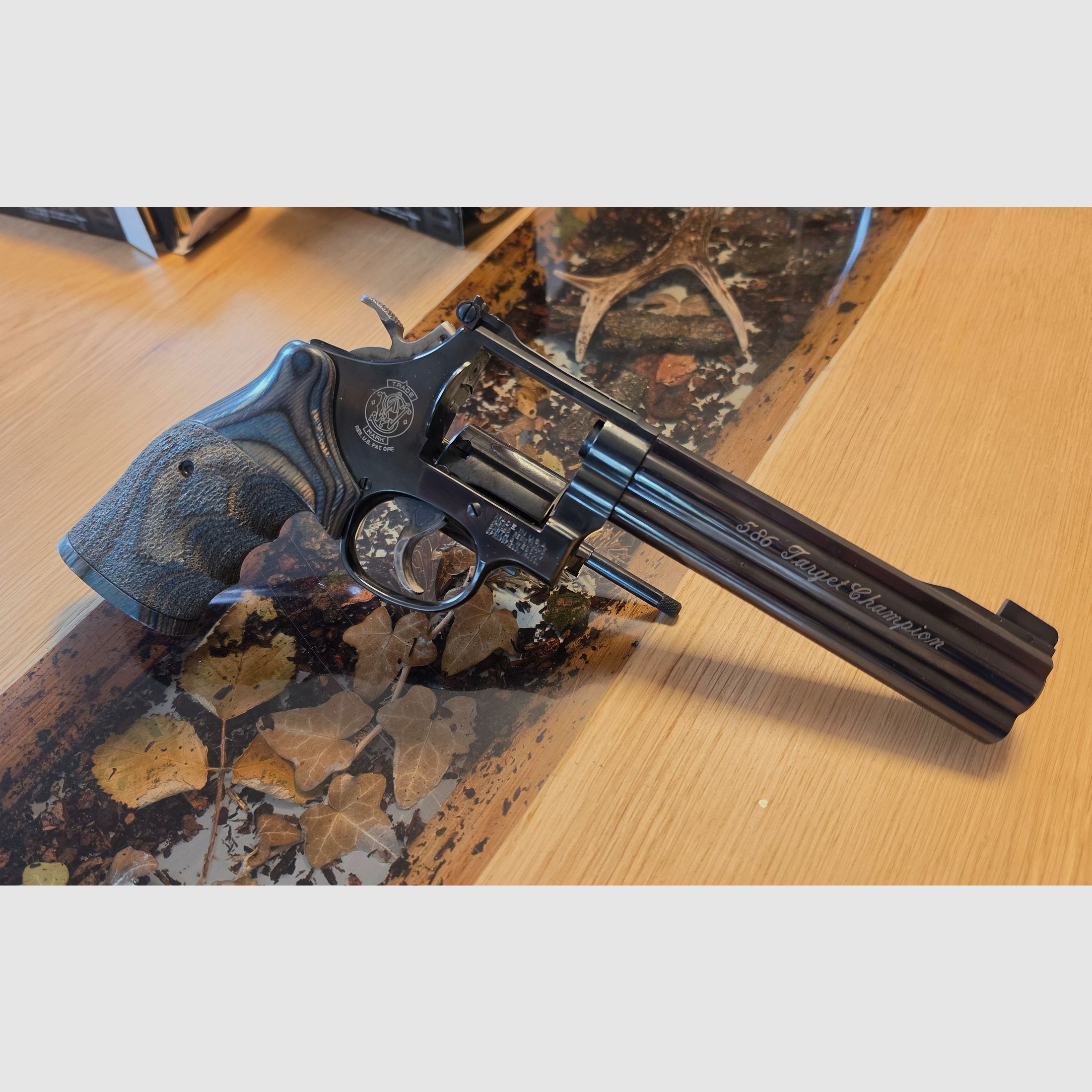 Smith&Wesson 586 Target Champion Royal Blue en .357 +munición +funda, imagen 1 de 10