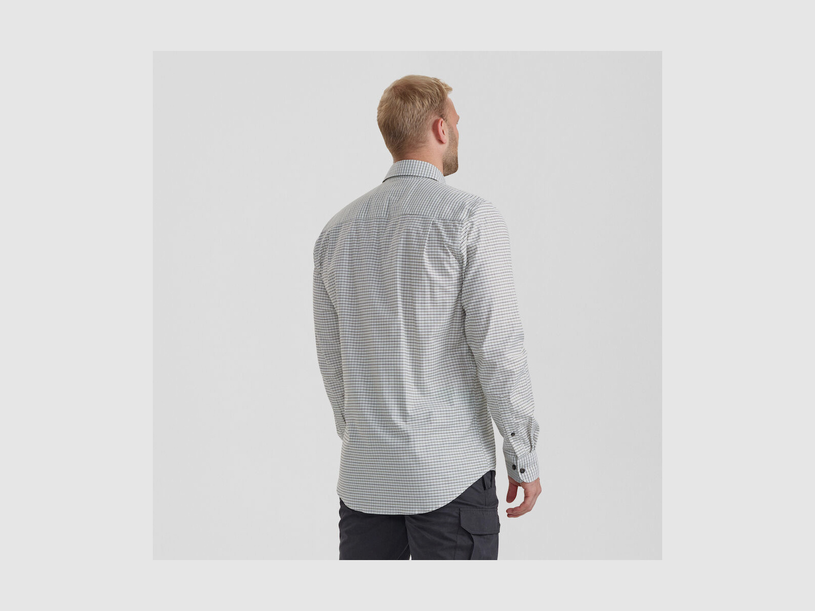 Cazador de ciervos Samuel Camisa