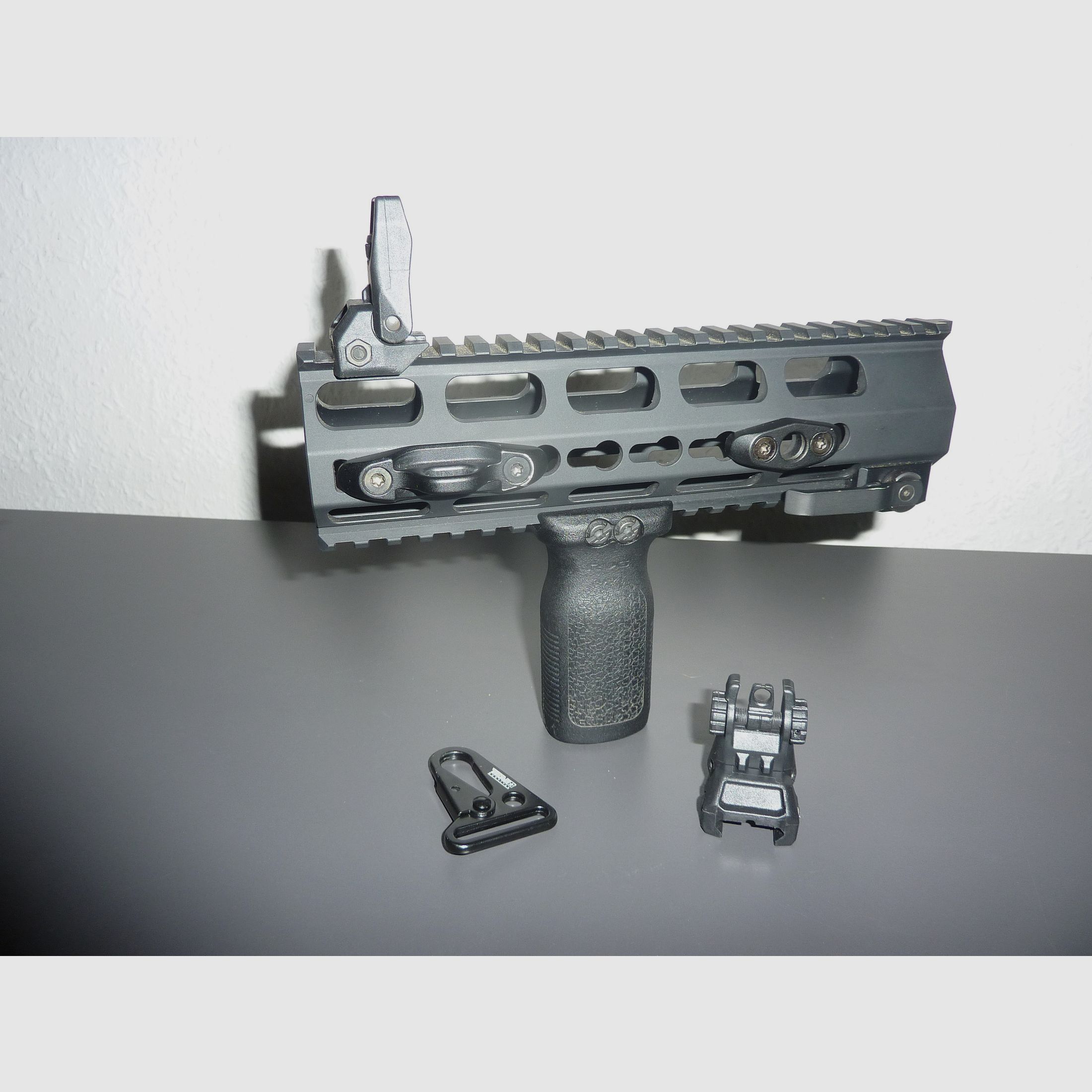 Haenel CR 223 Keymod Handschutz mit Zubehör