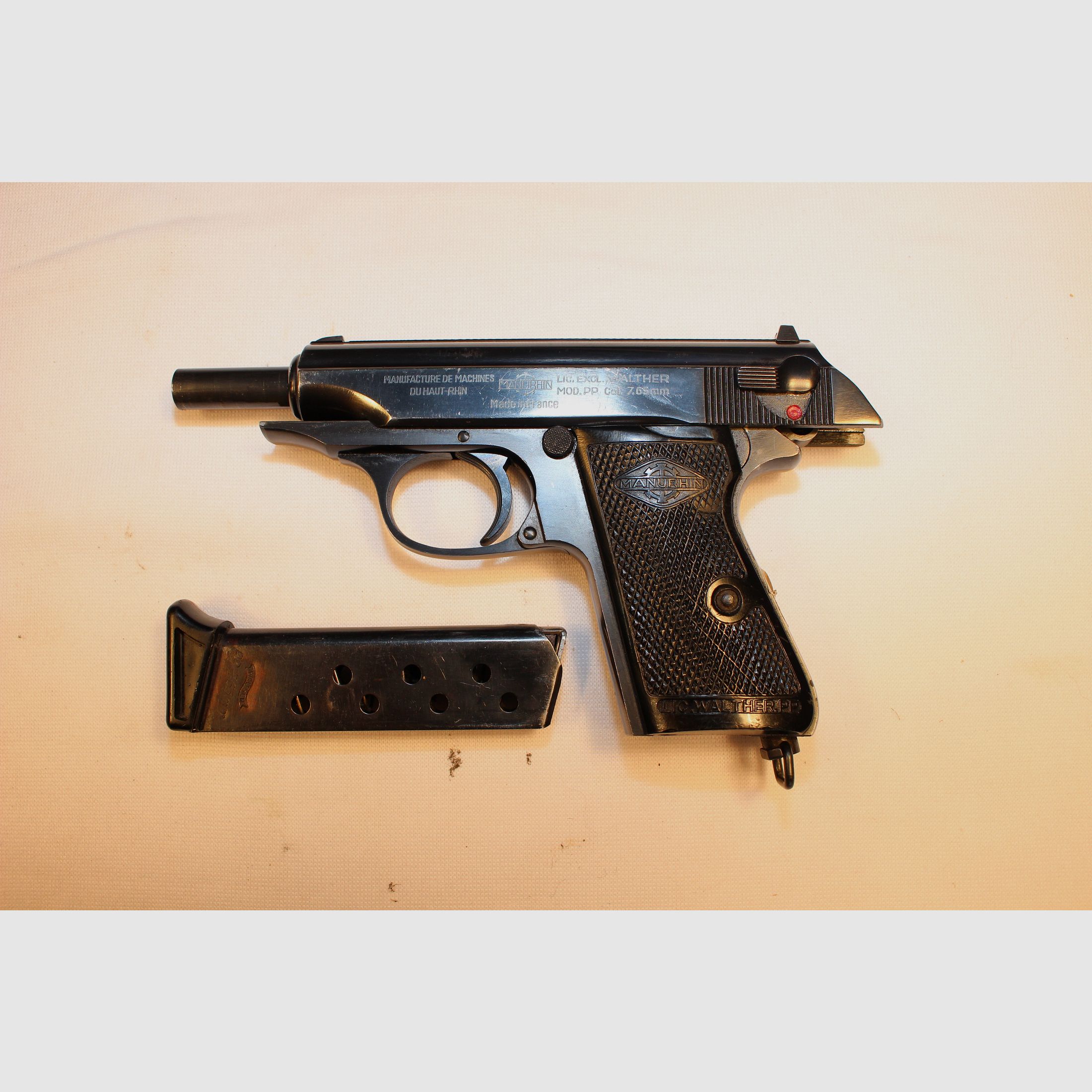 Manurhin Model PP in caliber 7,65 brow. van de Zweedse politie.
