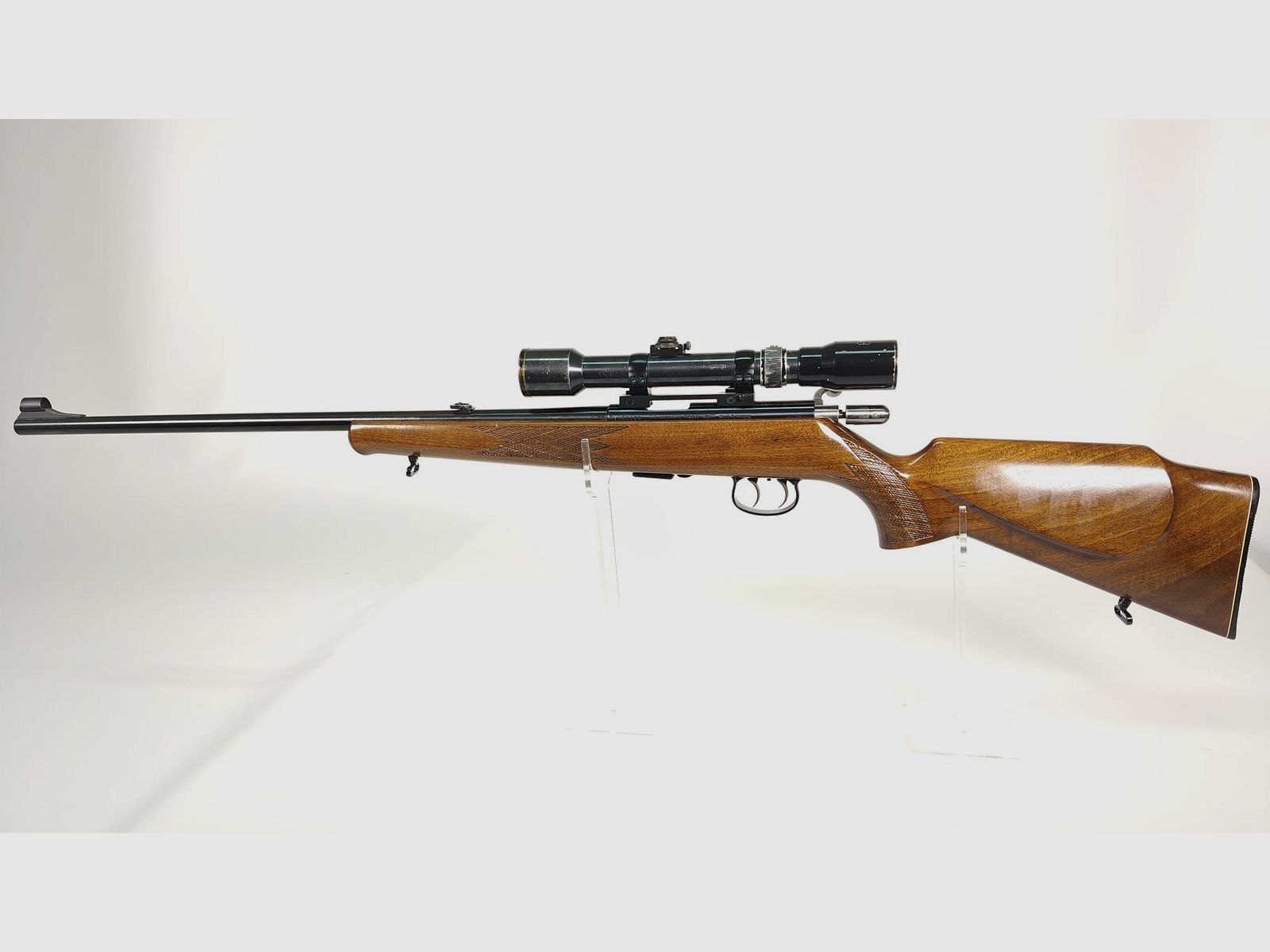 Anschütz 1415/16 rifle de repetición de calibre .22lr