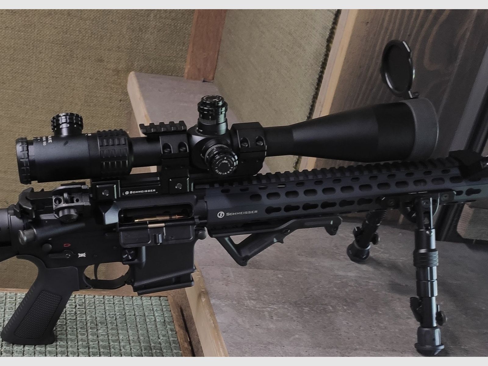 Falke 8, 5-25x50 TAC Mil-Dot Absehen grün/rot Zielfernrohr