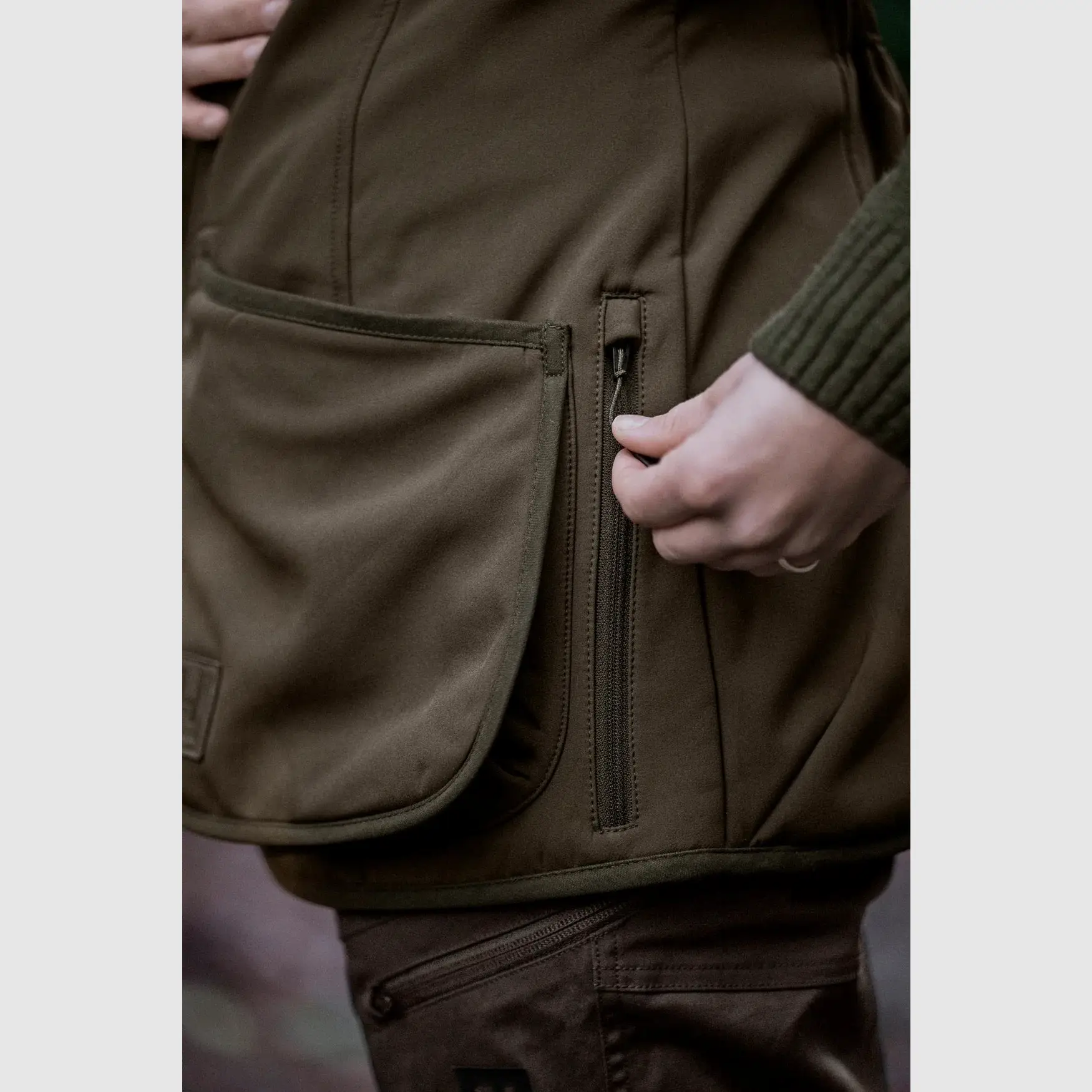 Härkila Skye Gilet de tir pour femme, willow green/shadow brown, image 5 sur 9