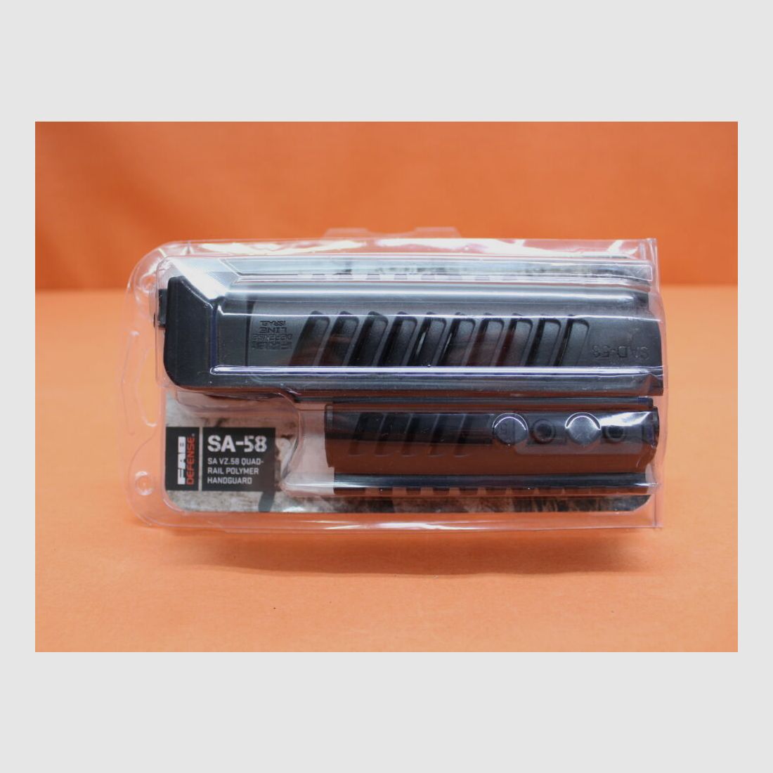 FAB Defense CZ vz.58: Handschutz oben/unten FAB Defense SA-58 4-Rail System/ SET Polymer Black, oben/ unten mit Picatinnyprofil