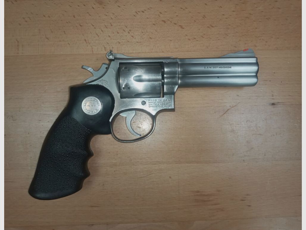 Smith & Wesson M 66