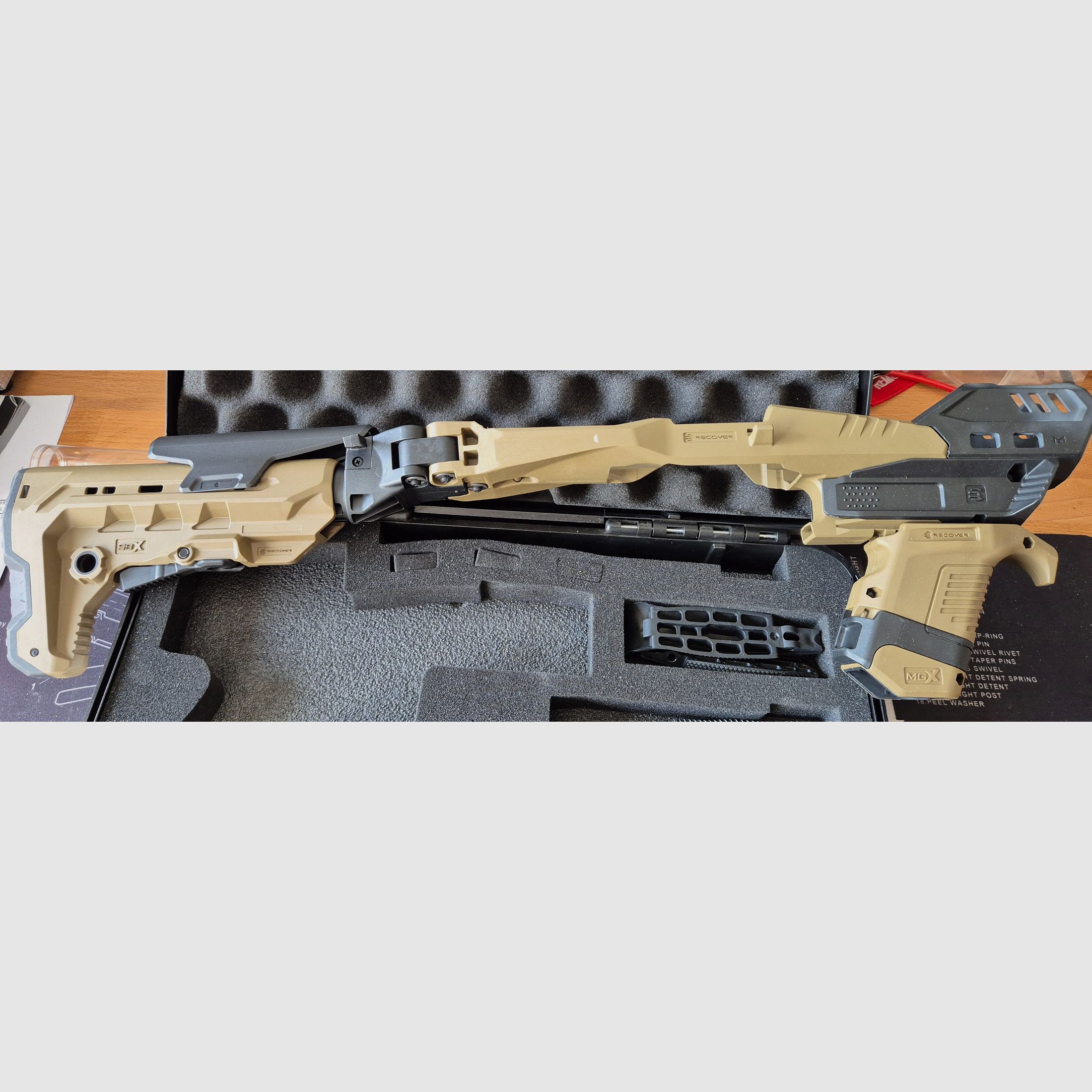 WALTHER PDP 4.5 OR INCL. RECOIL PAD en veel accessoires, afbeelding 9 van 12
