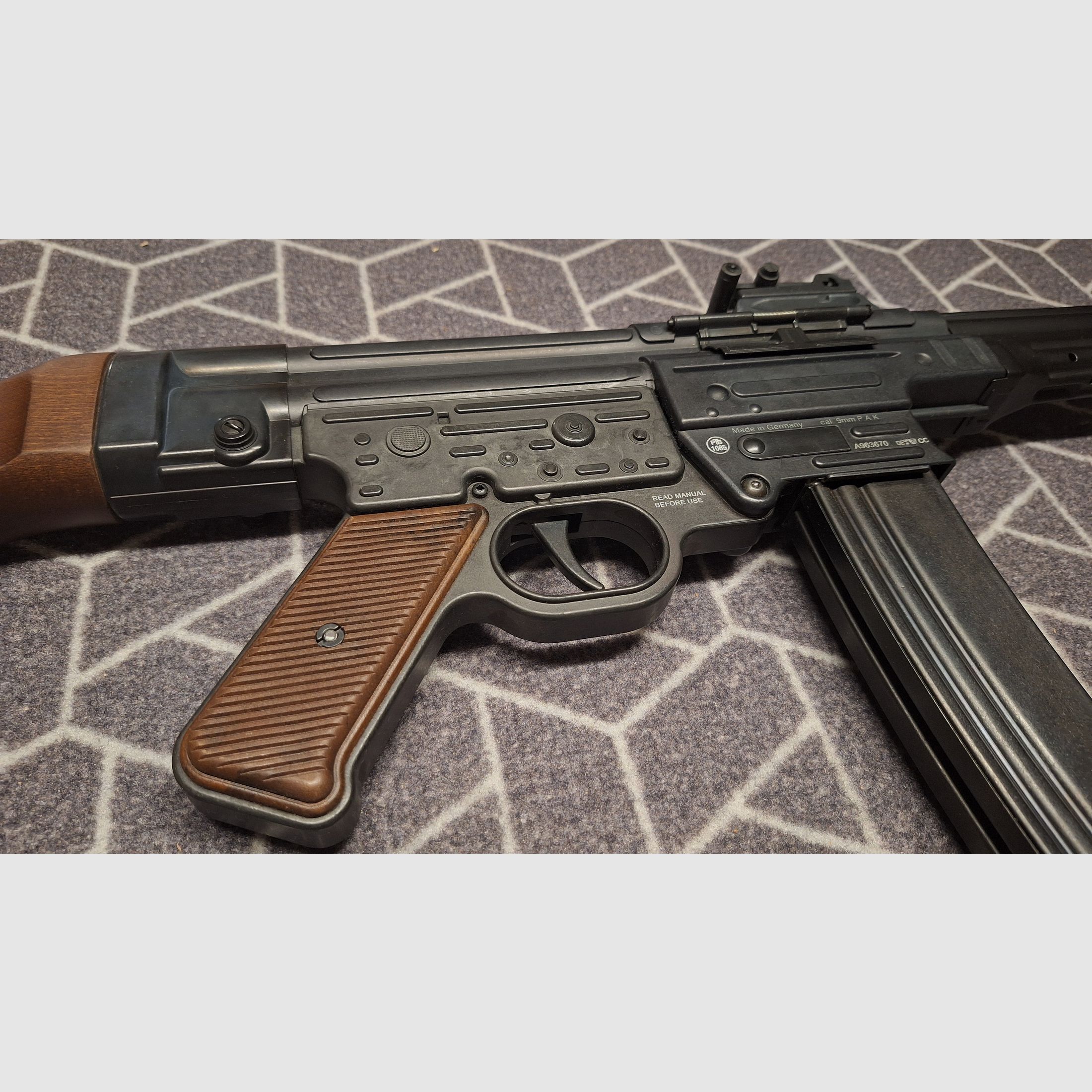 STG44 G.S.G. Schreckschuss Gewehr 9 mm P.A.K. NEU!