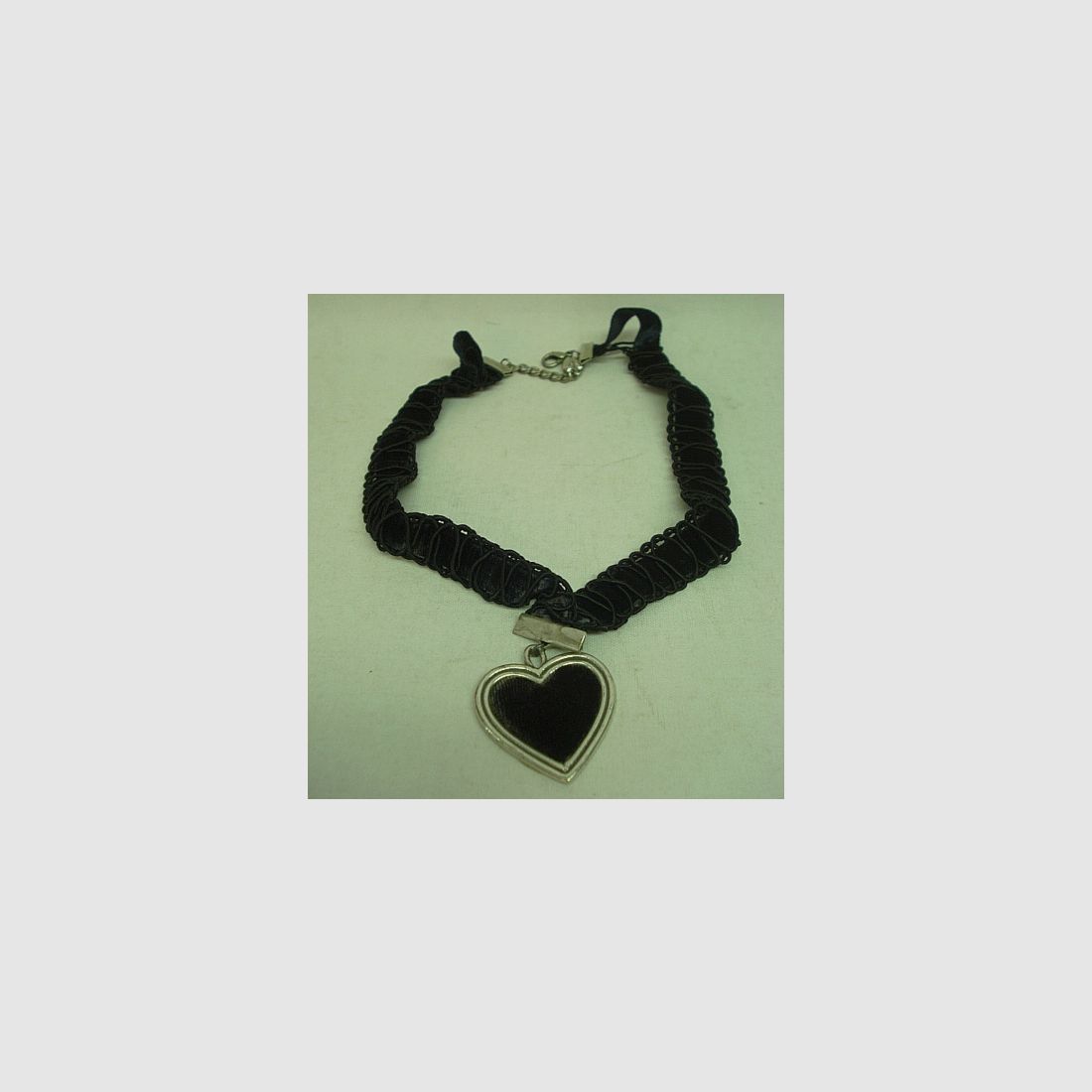 Aida de terciopelo negro - con un corazón en terciopelo negro