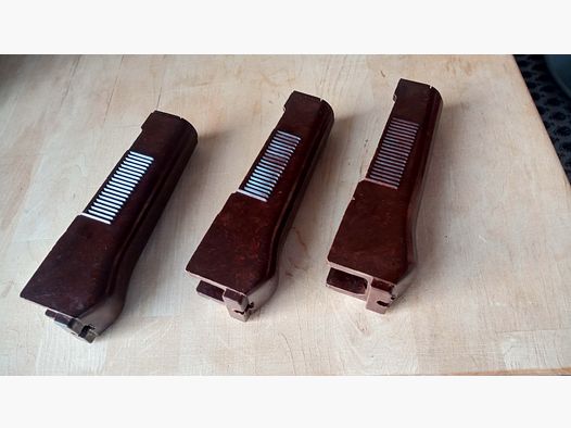 3 Stück Original unterer AK Handschutz aus feinstem ost-deutschen Bakelit hervorragender Zustand DDR / NVA // AK74 AKM MPi-Km MPi-74nk AK47