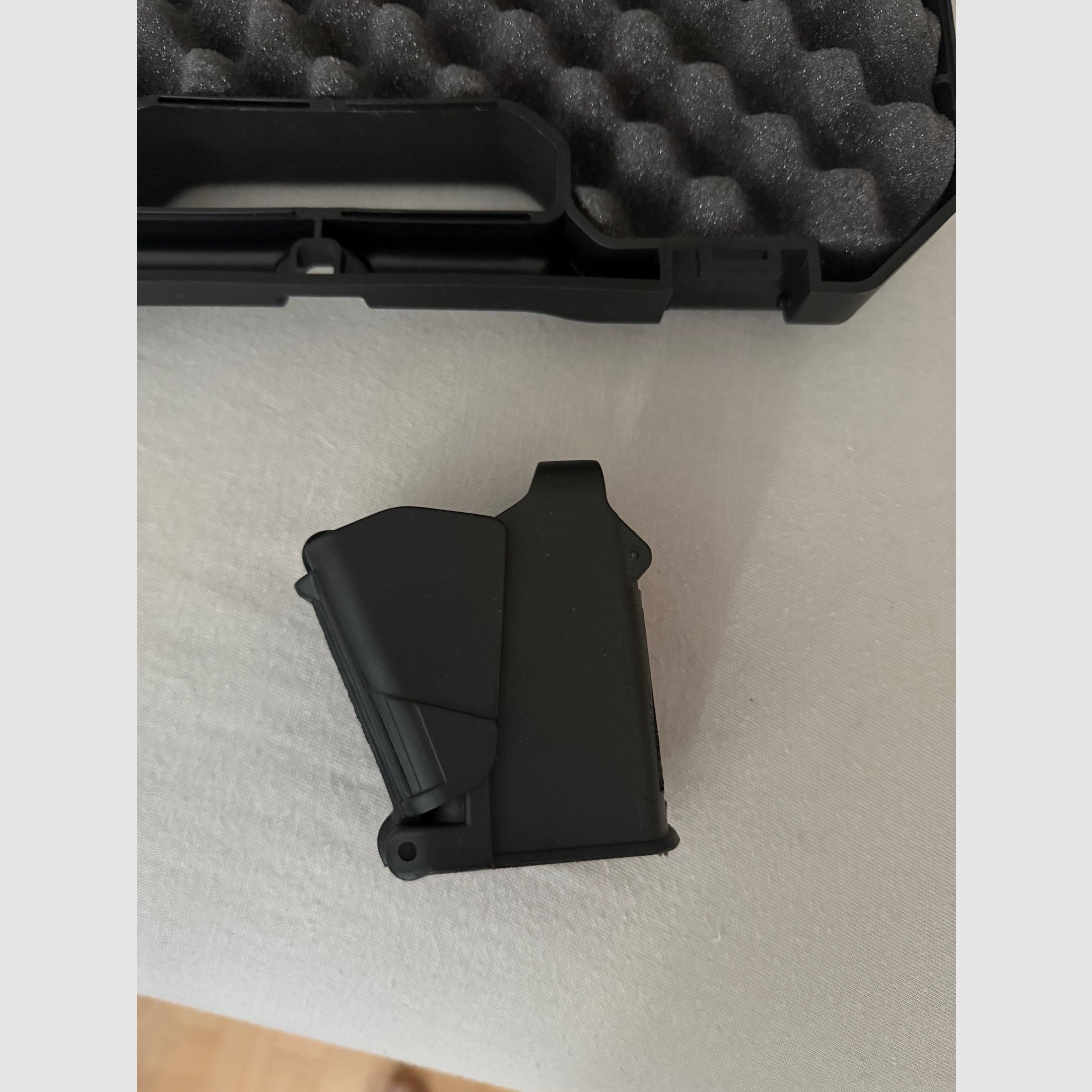 HS Produkt SF 19 3.8