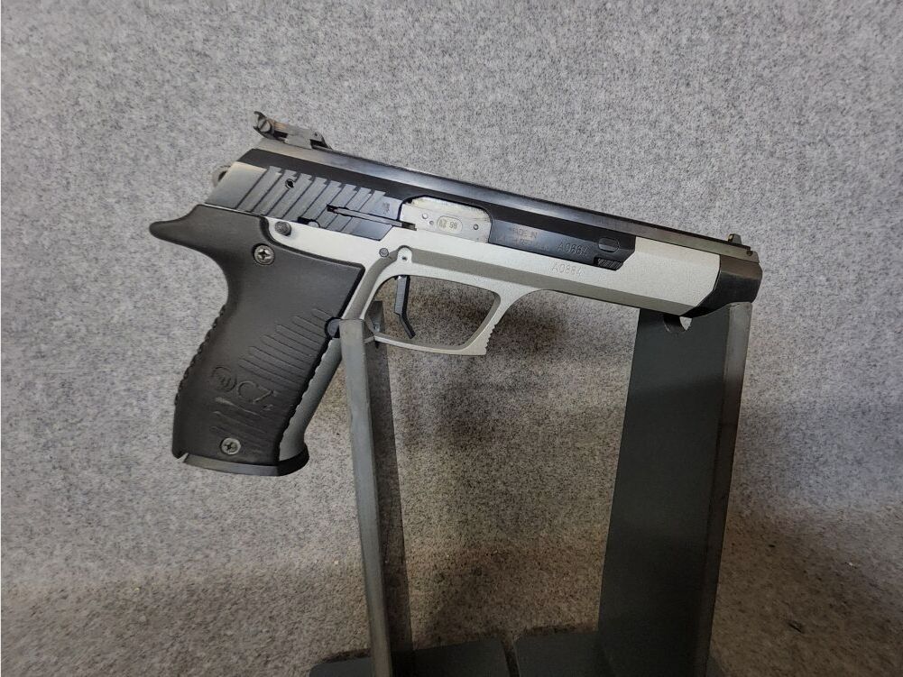 CZ- 122