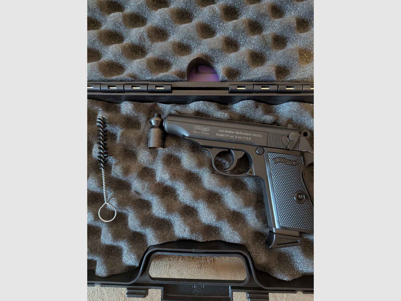 Blank firing pistol Walther Pp 9 mm
