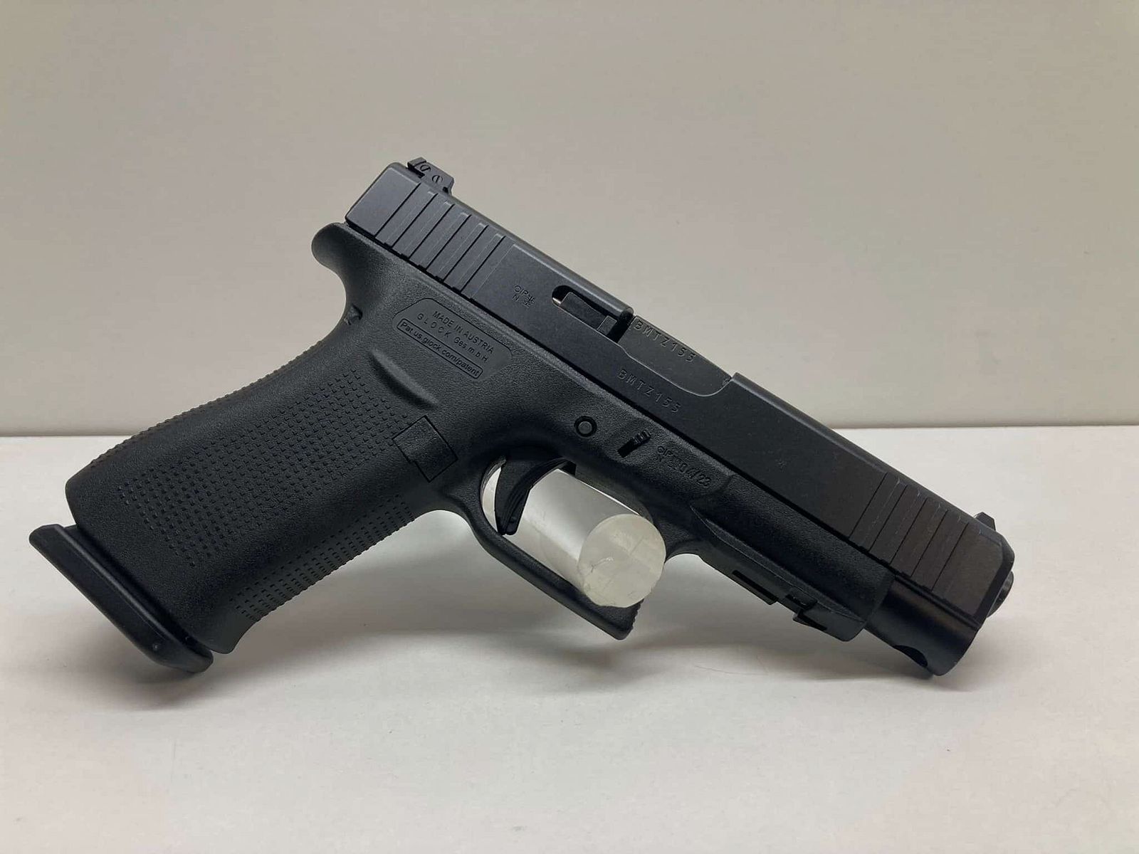 GLOCK 48