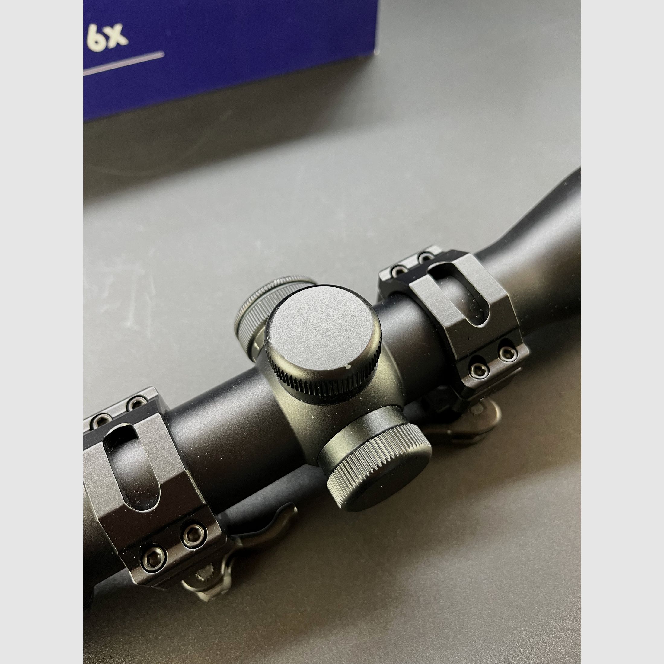 Exhibitor FOCUS In Sight 1.7-10x42 #4 30mm with ring mount 110573