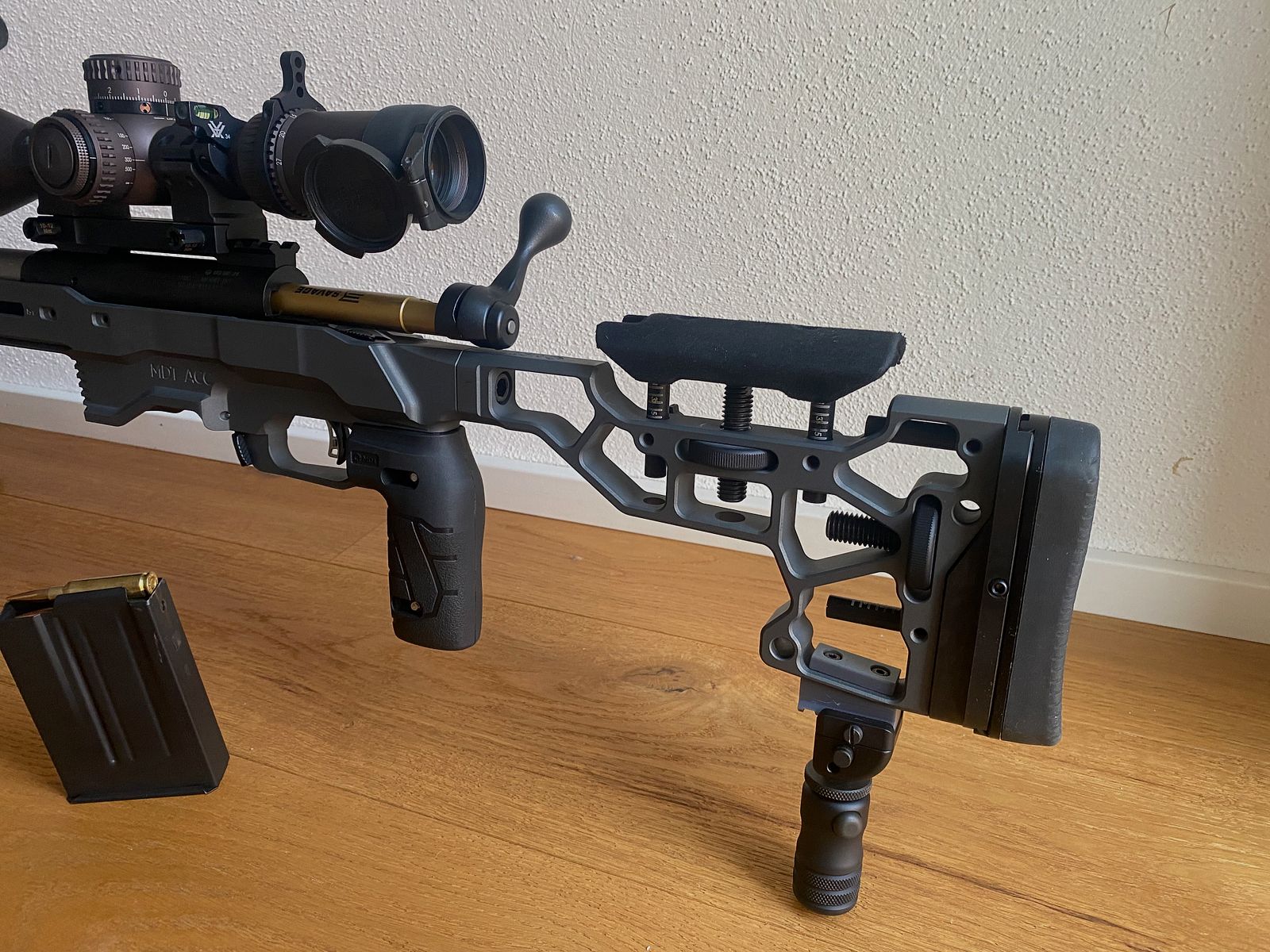 Savage 110 Elite Precision 6,5 Creedmoor MDT, Razor HD Gen II 4,5-27x56, Eratac Block, Fortmeier bipod