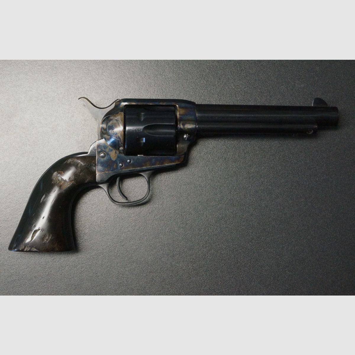 Uberti 1873 Cattleman con corno di bufalo, immagine 1 di 5