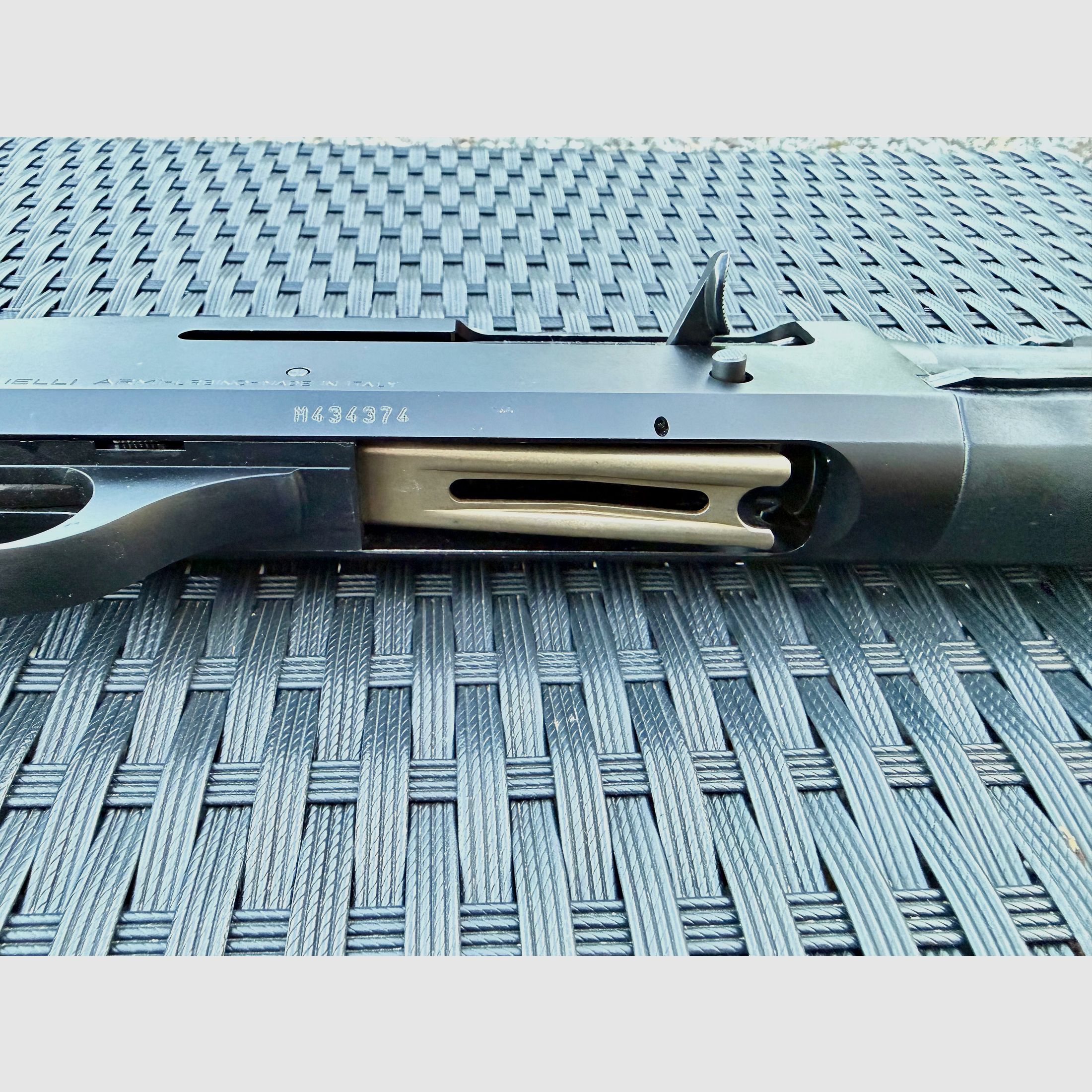 Benelli M3 Super 90 Electro Optic Sight 12/76