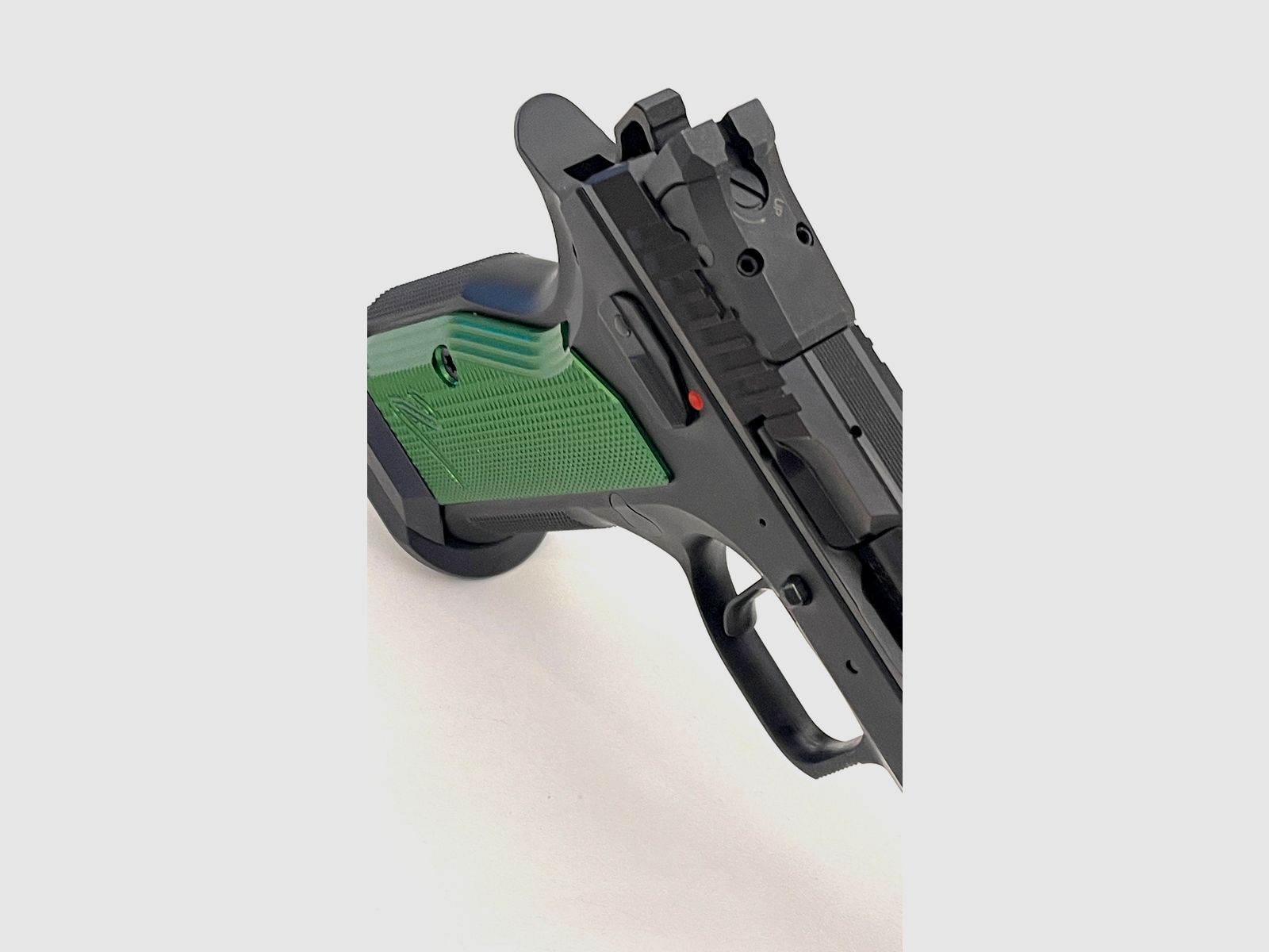 CZ  TS 2 Racing Green 9mm Luger NEU