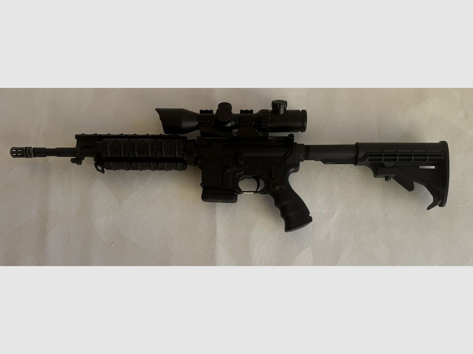 Windham Weaponry Selbstladebüchse Kal. .223 Rem. mit Zielfernrohr Fire Wolf 4,5–14×42 SF