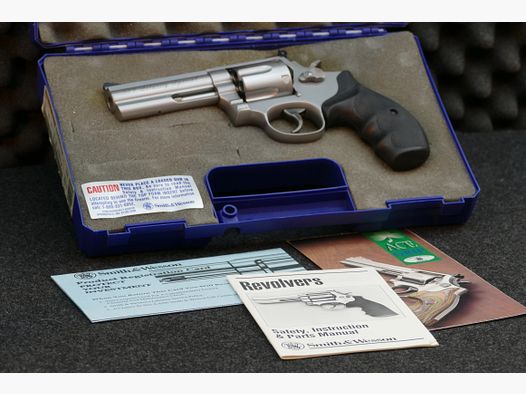 Smith & Wesson Mod. 686-4 „Security Special“ — 4" (102 mm) — Sammlerzustand / neuwertig