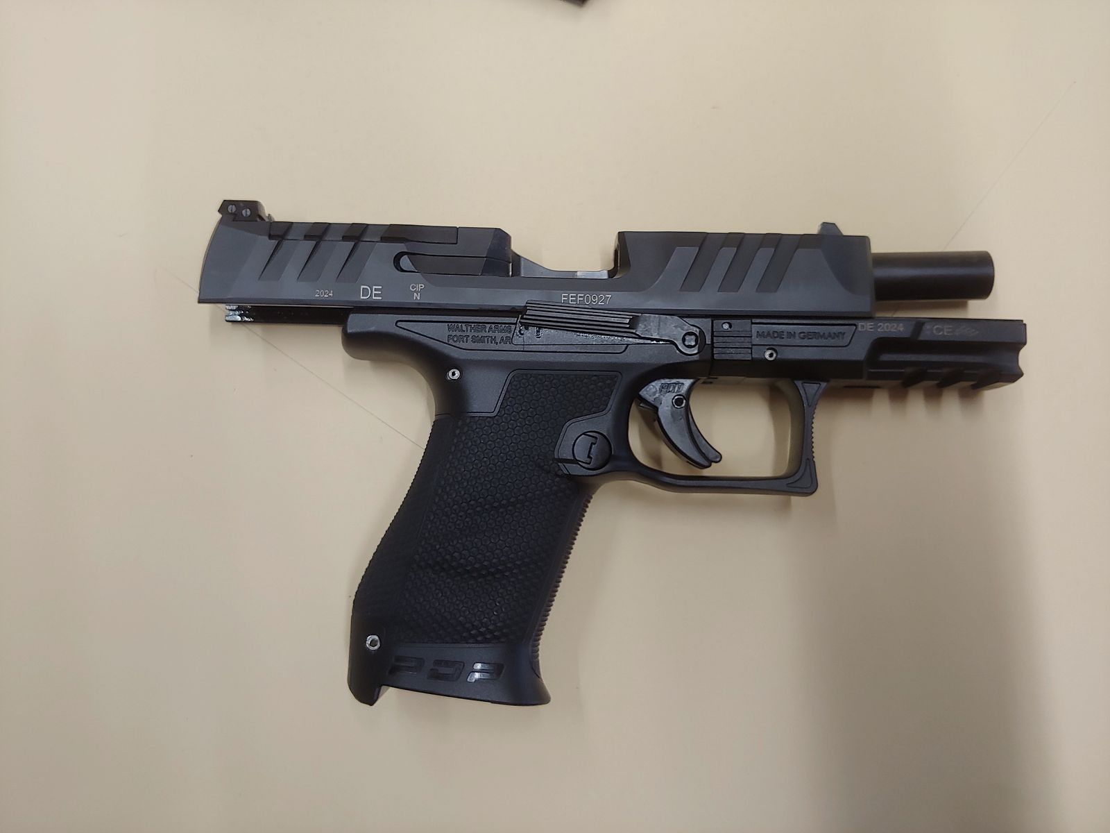 Sale handgun Walther PDP Compact V2 - 4 OR 9mm Luger *like new