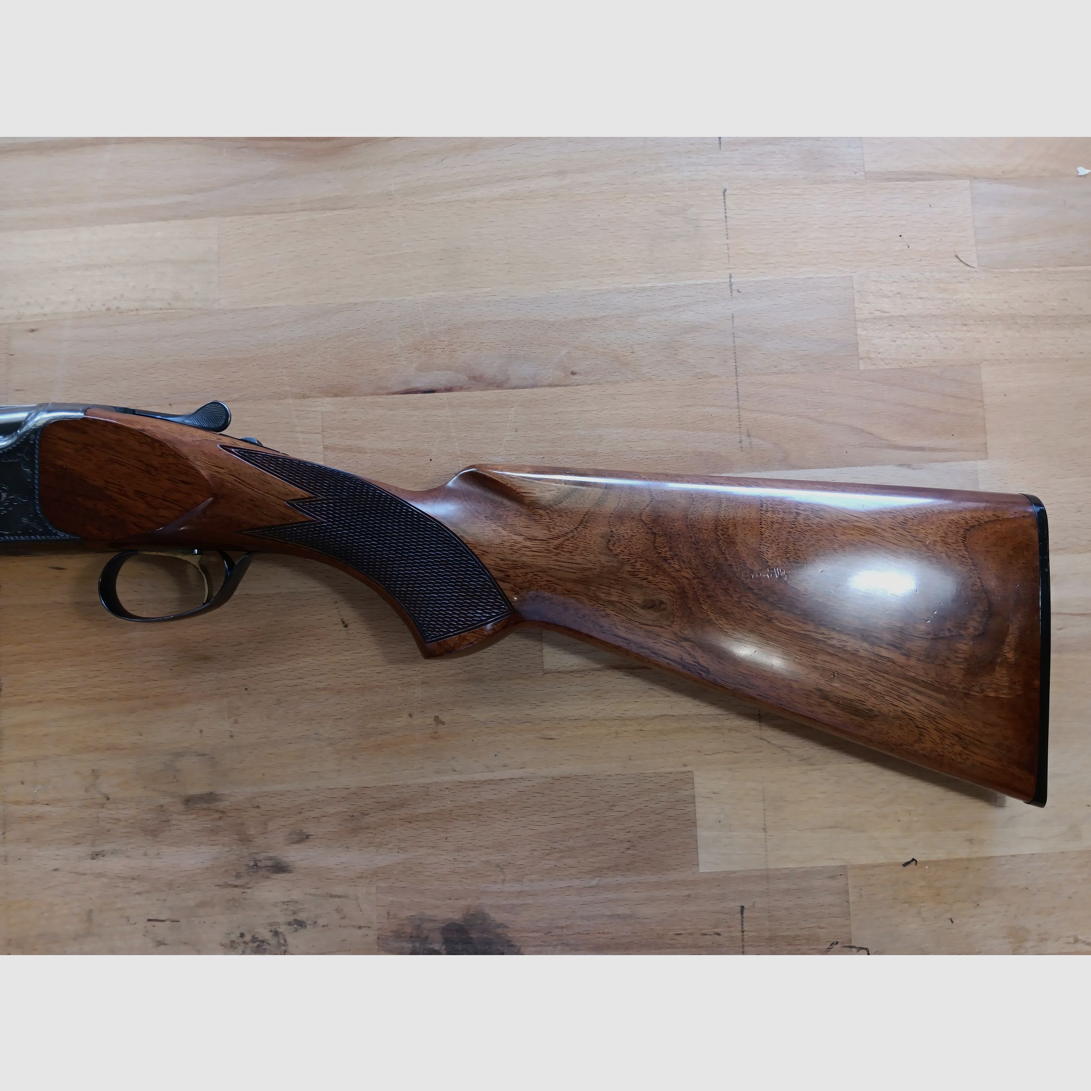 Anschütz Miroku con grilletto dorato versione da caccia con estrattori