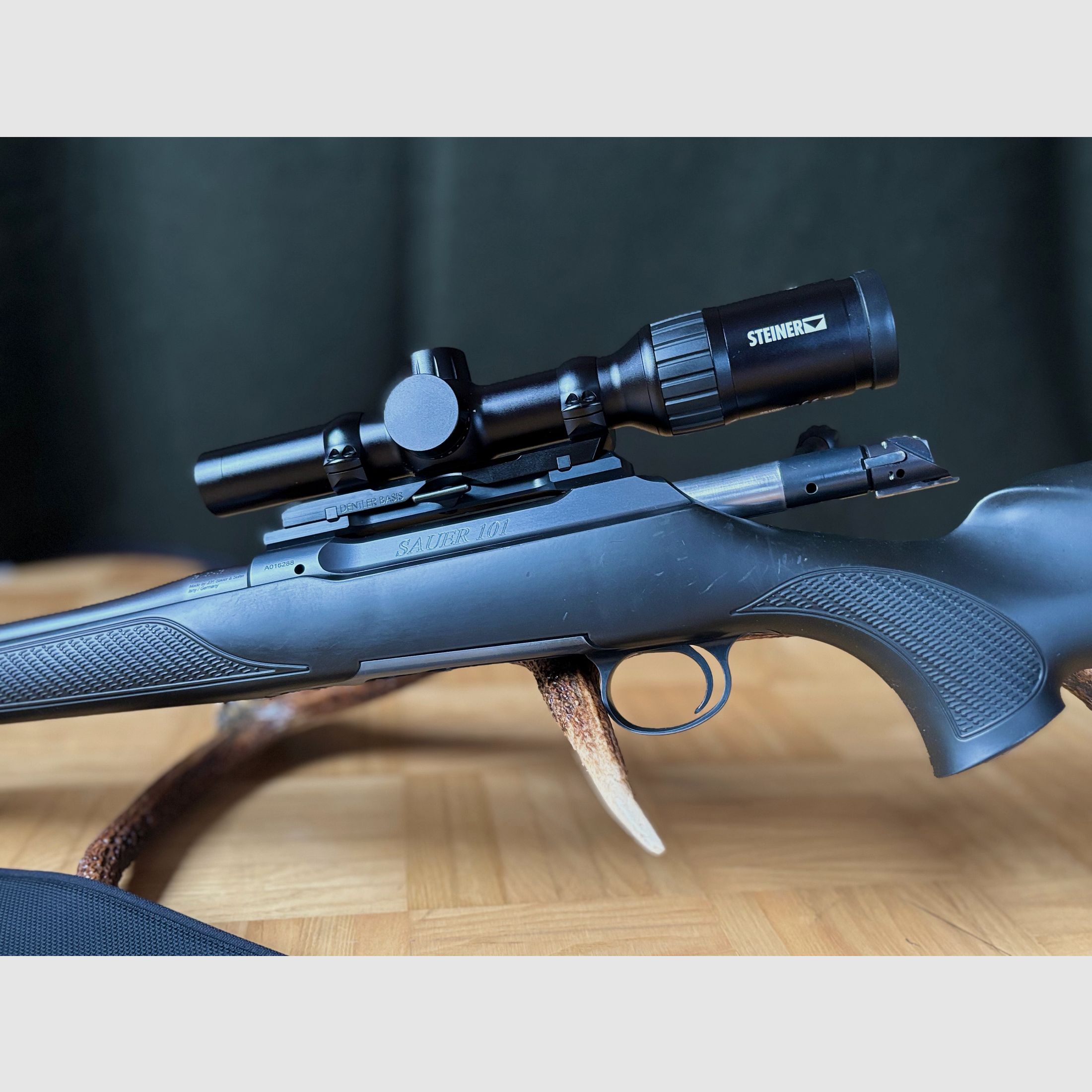 Sauer 101 Classic XT inkl. Dentler Montage Basis / .30-06 / Steiner Ranger 1-4x24 optional erhältlich / keine 202, 404, 505, R8