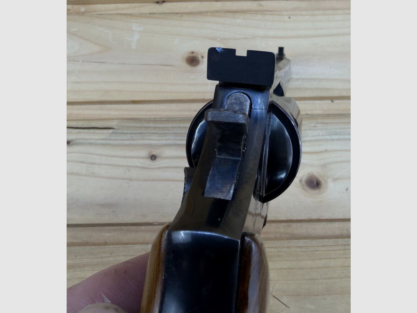 Taurus Mod. 96 .22 l.r. 6' Lauf Holzgriffschalen 6-schüssiger Revolver .22lr