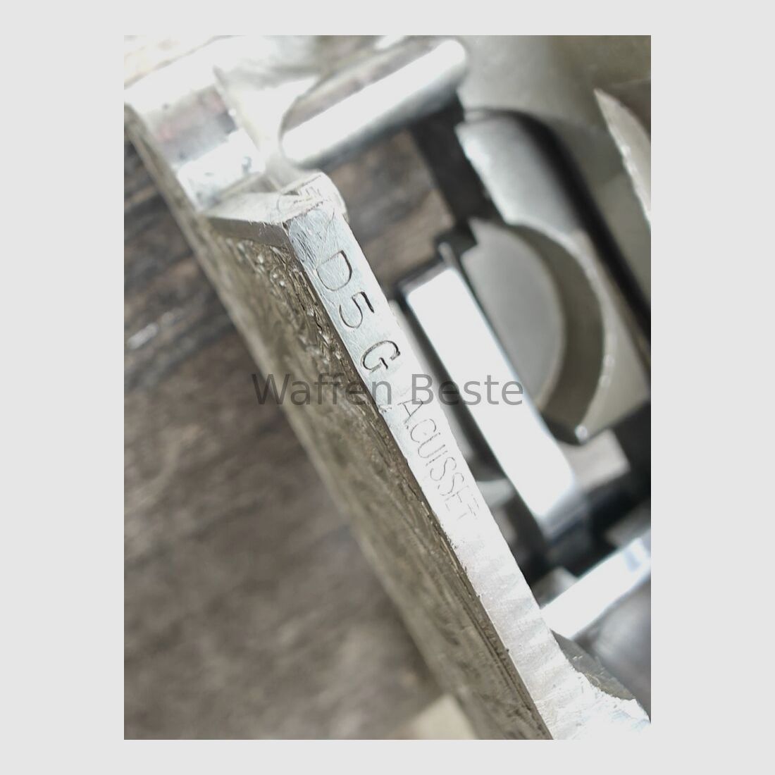 Fabrik National B25 D5G Luxe