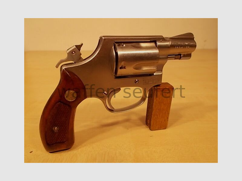 Smith & Wesson M 60 Stainless 2 Zoll Revolver